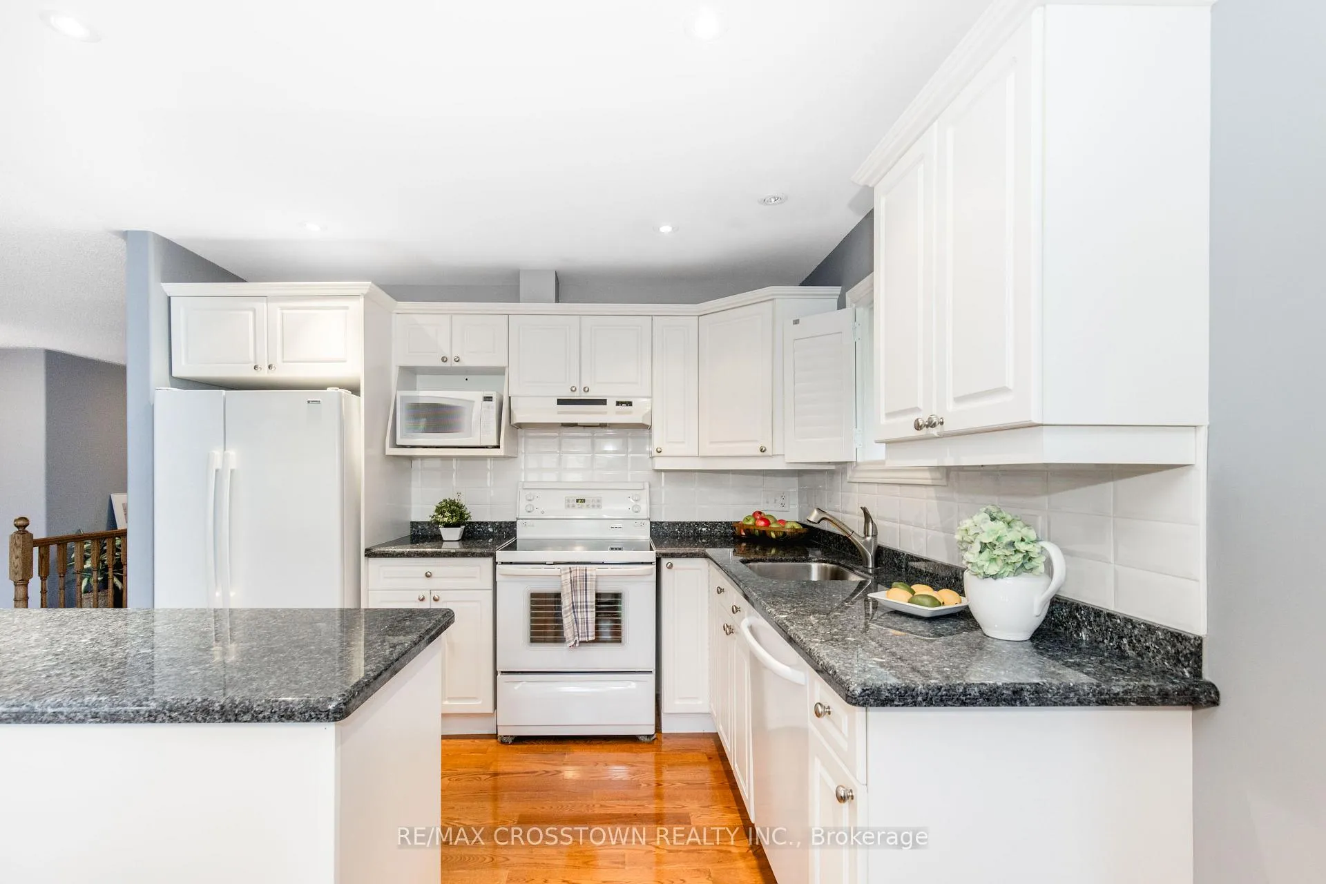 Photo 15 of Unit 16, 358 Little Avenue, Barrie, Painswick North — HOMEH