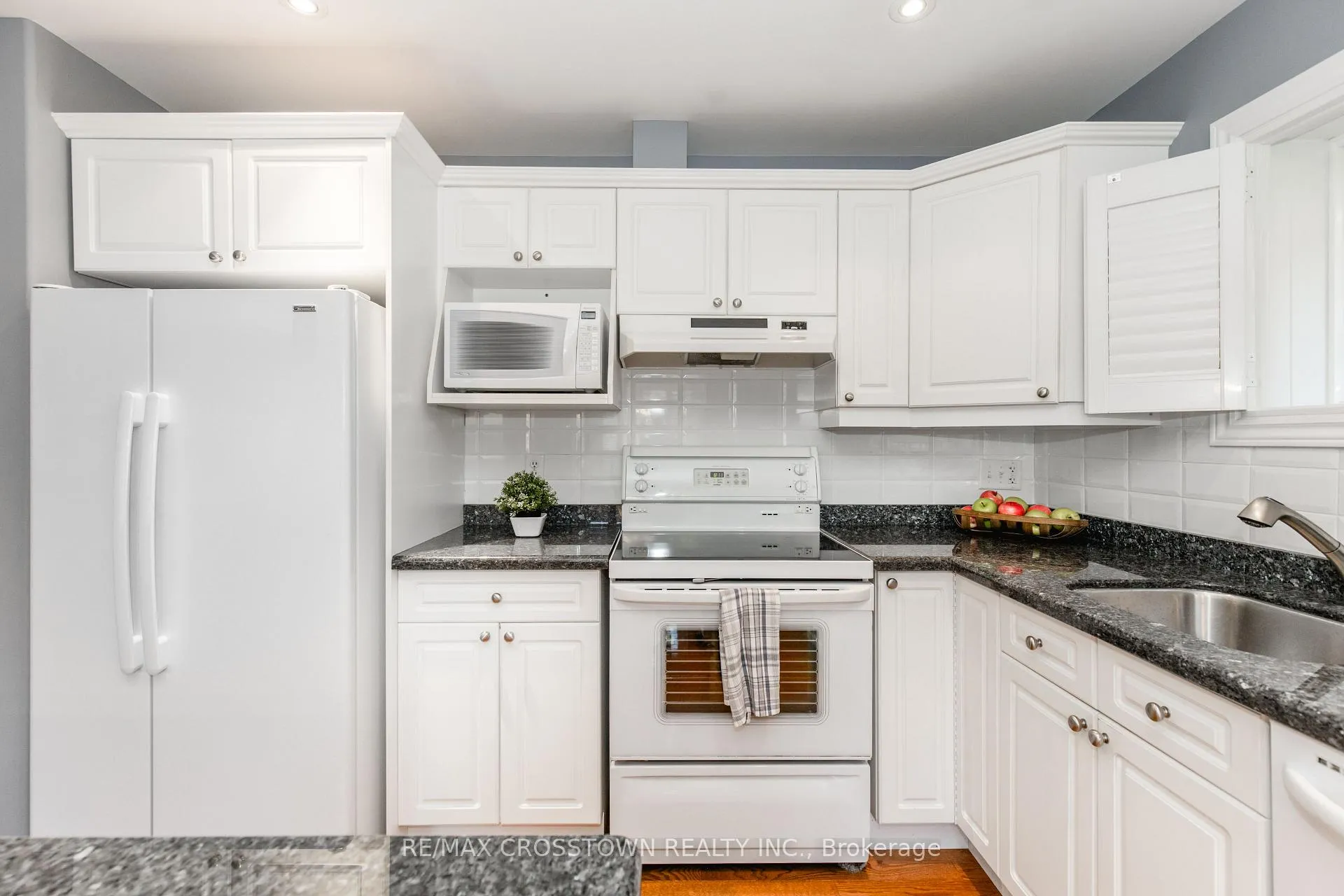 Photo 17 of Unit 16, 358 Little Avenue, Barrie, Painswick North — HOMEH