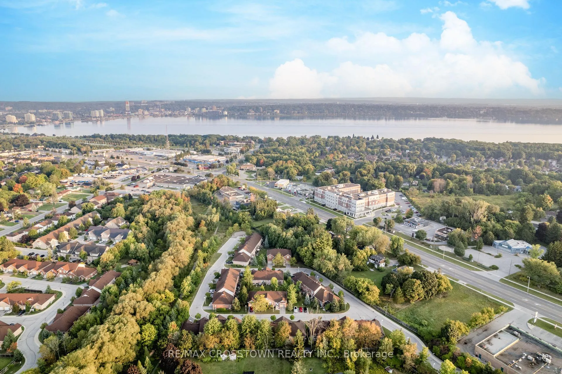 Photo 34 of Unit 16, 358 Little Avenue, Barrie, Painswick North — HOMEH