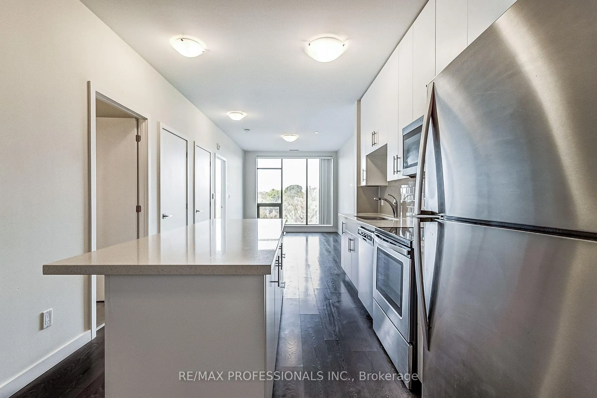 Photo 10 of Unit 421, 690 King Street W, Kitchener, KW Hospital — HOMEH