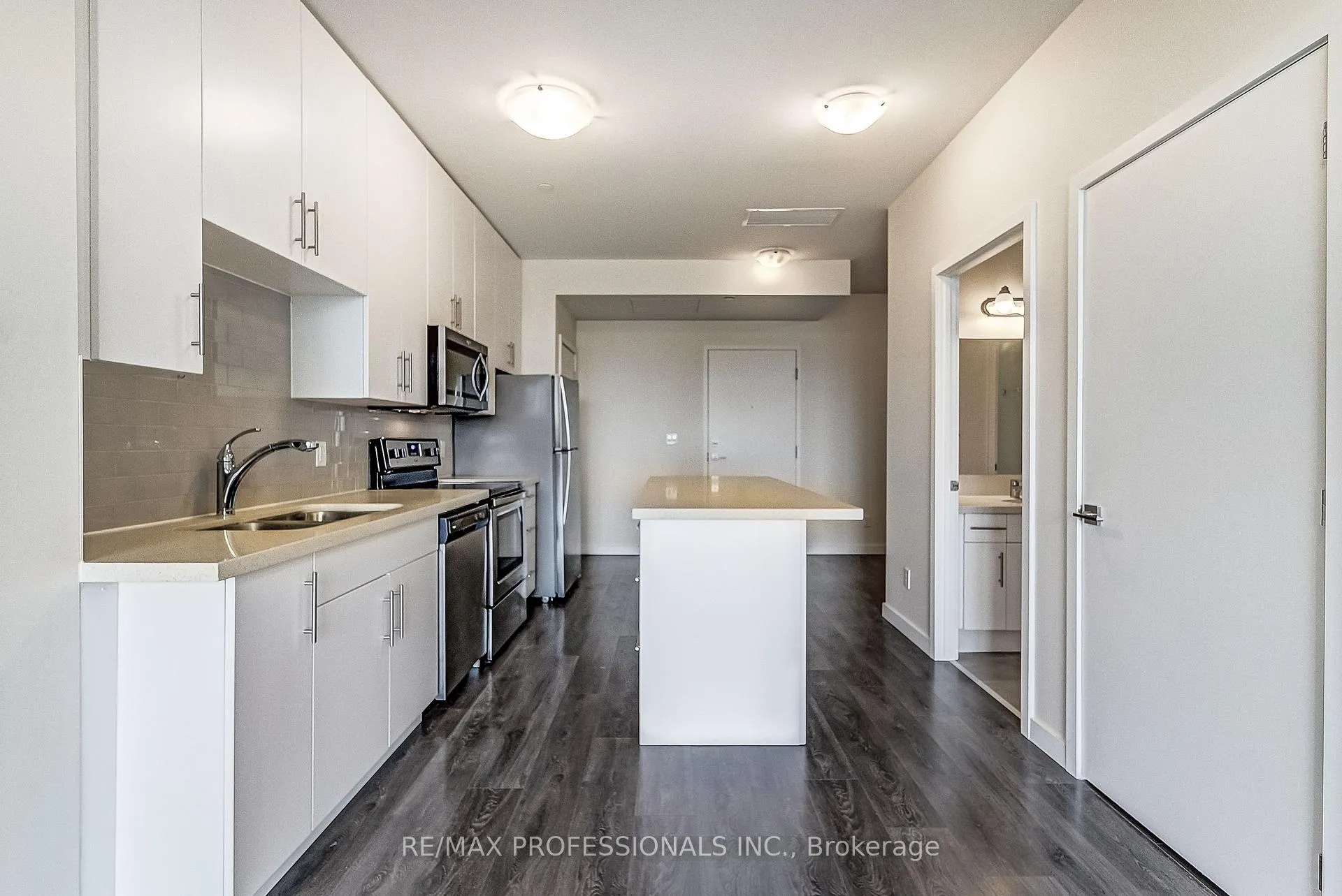 Photo 13 of Unit 421, 690 King Street W, Kitchener, KW Hospital — HOMEH