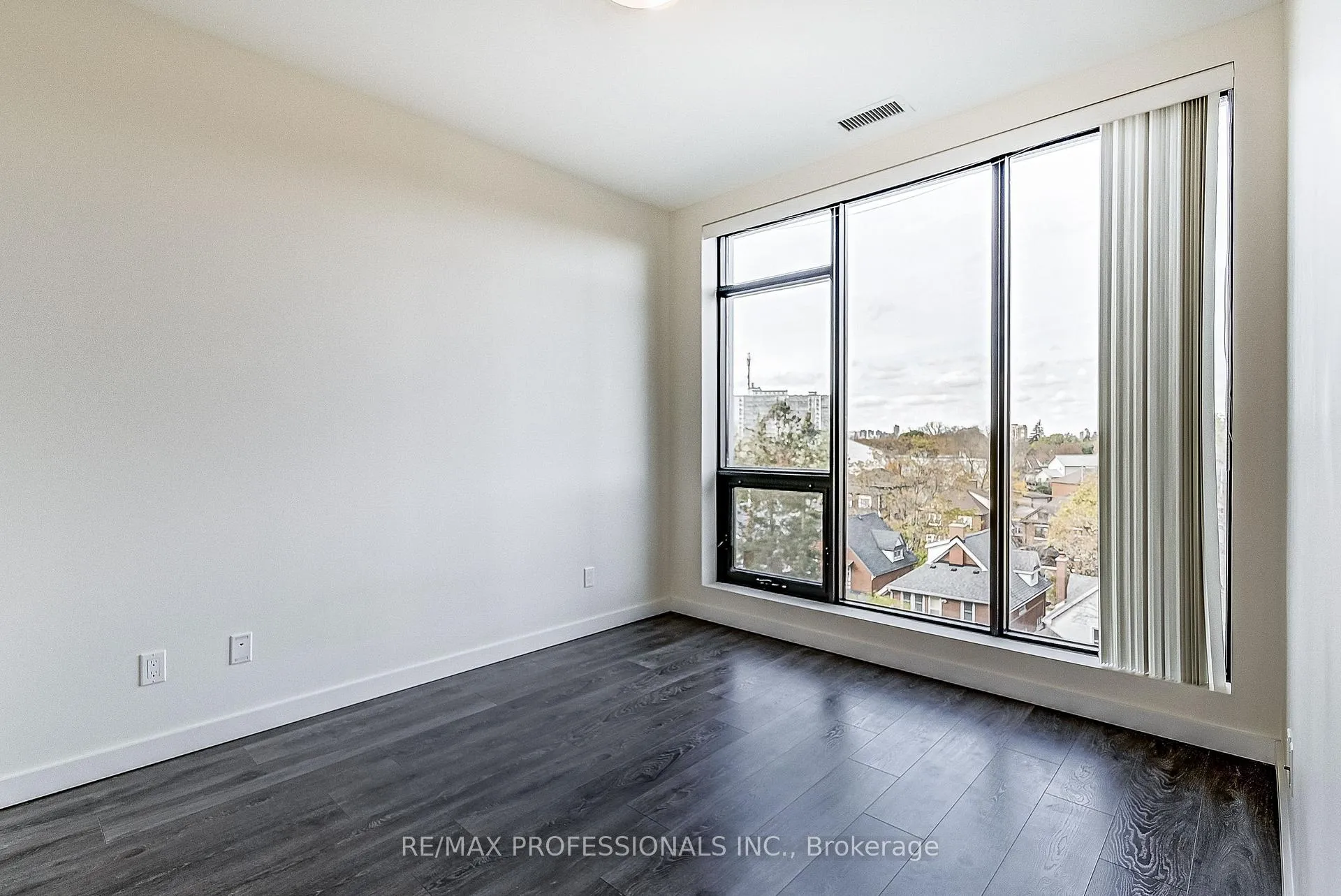 Photo 20 of Unit 421, 690 King Street W, Kitchener, KW Hospital — HOMEH