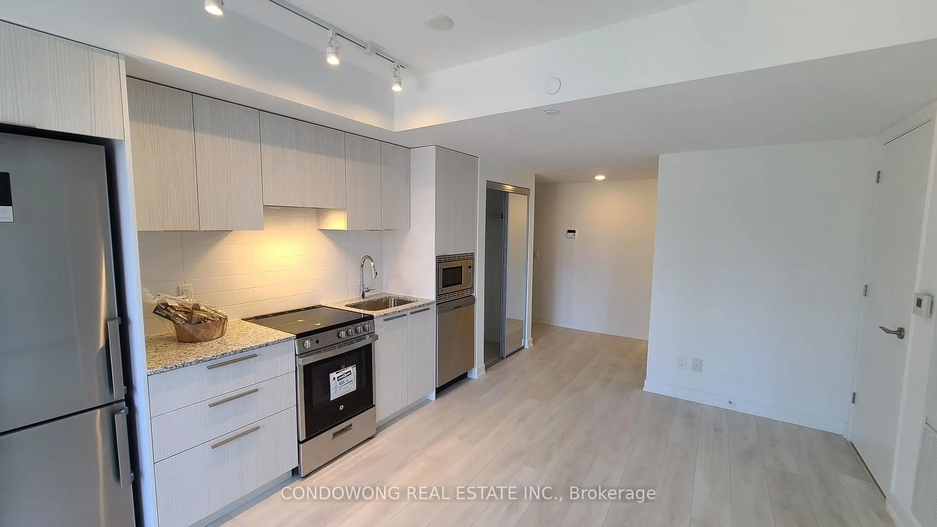 Photo 3 of Unit 1111, 18 Maitland Terrace, Toronto, Church-Yonge Corridor — HOMEH