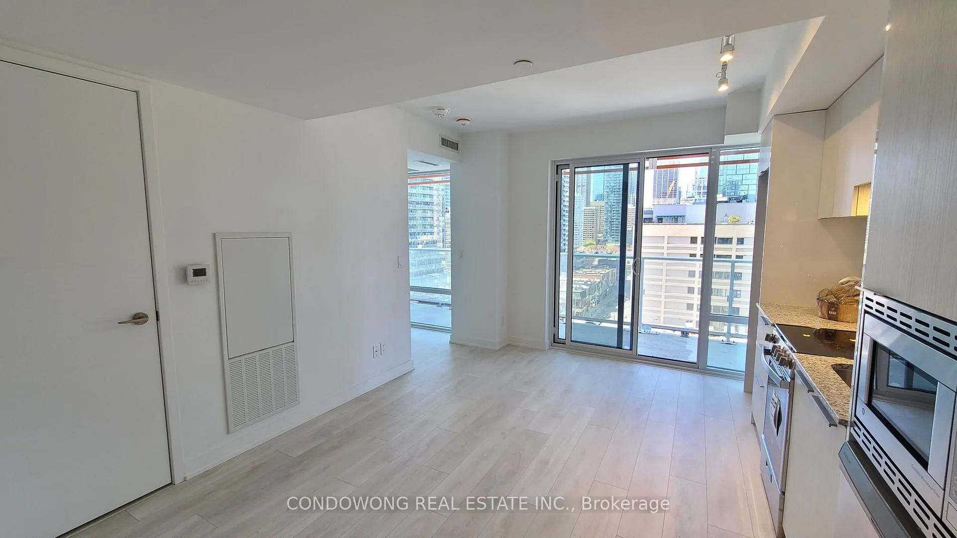 Photo 4 of Unit 1111, 18 Maitland Terrace, Toronto, Church-Yonge Corridor — HOMEH