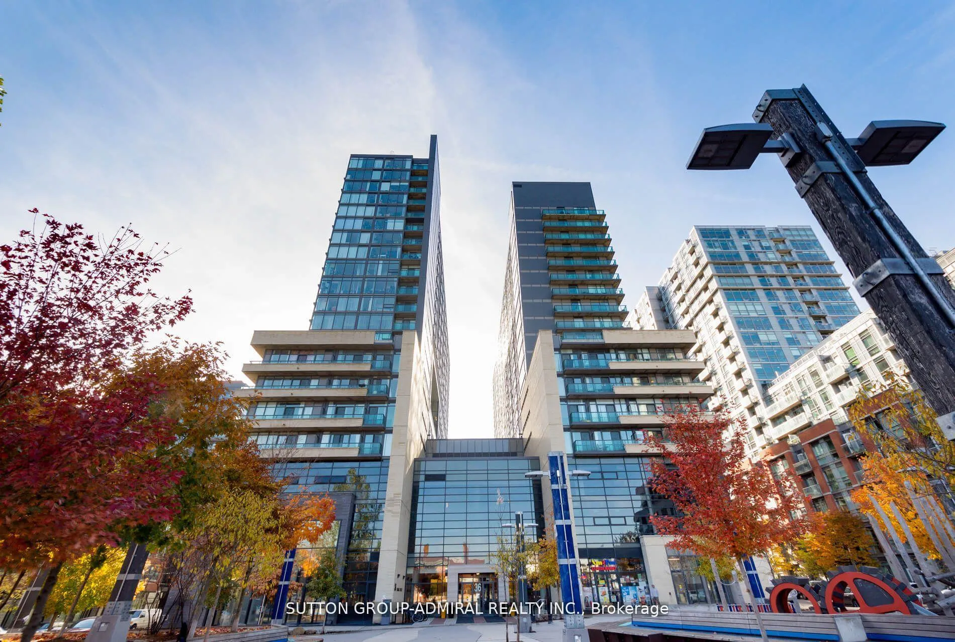Front of Unit 512W, 36 Lisgar Street