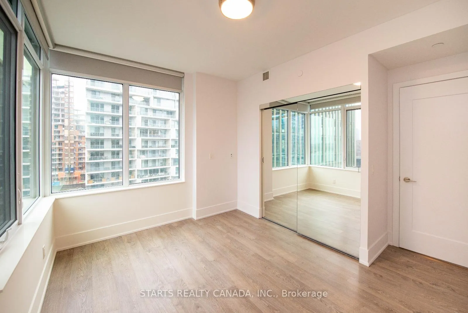 Front of Unit 722, 1 Edgewater Drive