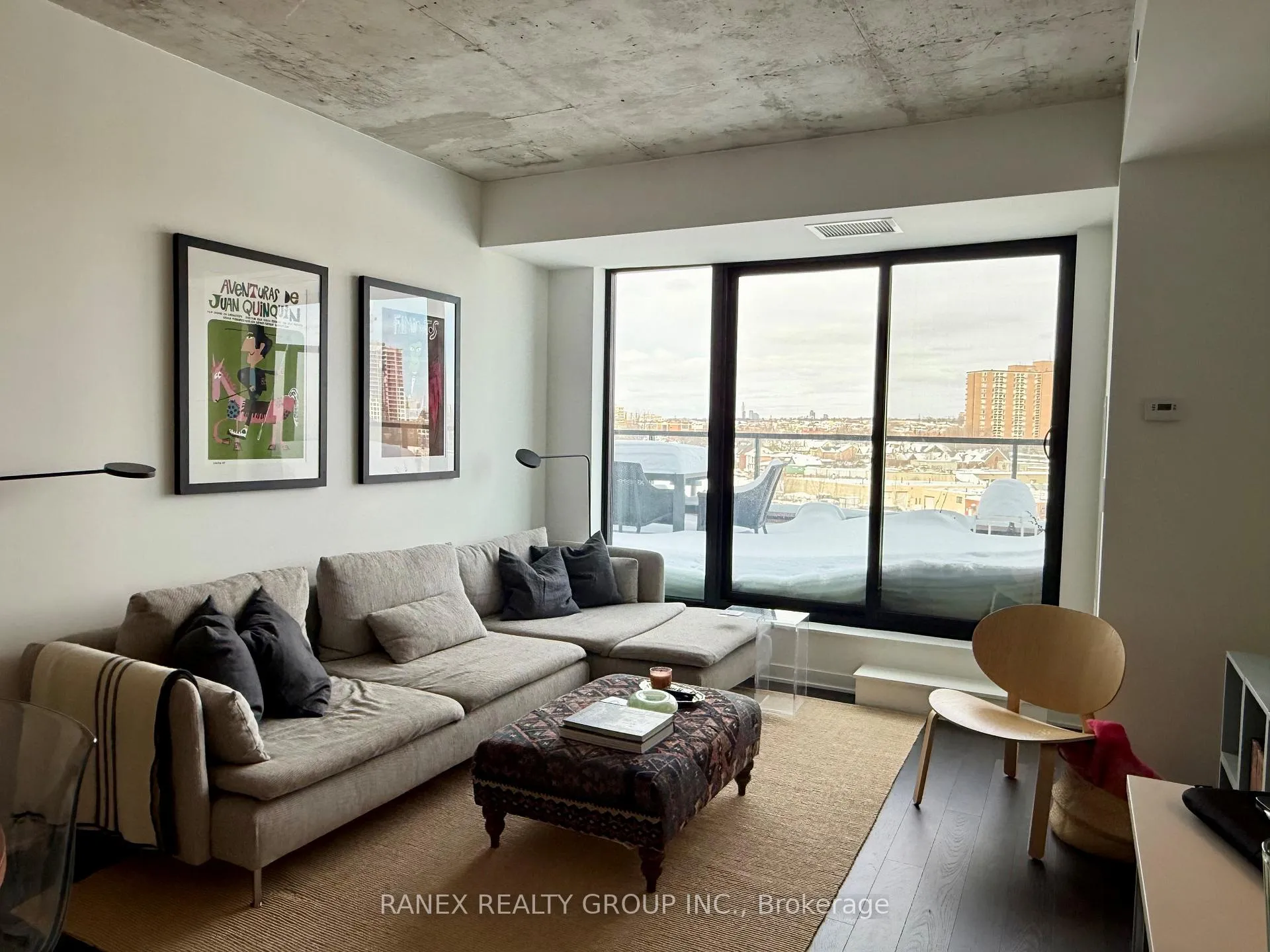 Front of Unit 614, 2720 Dundas Street W
