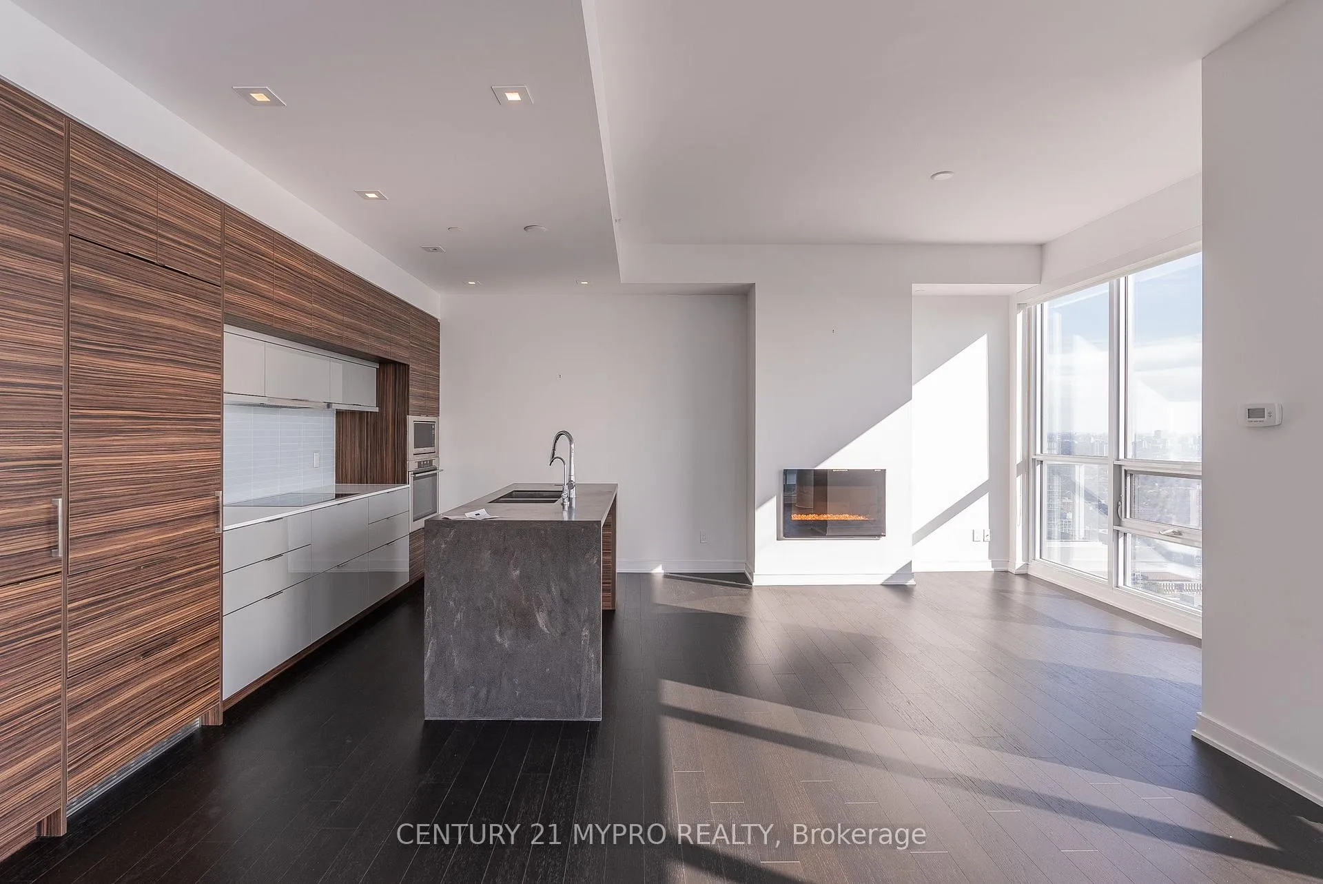 Photo 6 of Unit 4706, 88 Scott Street, Toronto, Church-Yonge Corridor — HOMEH
