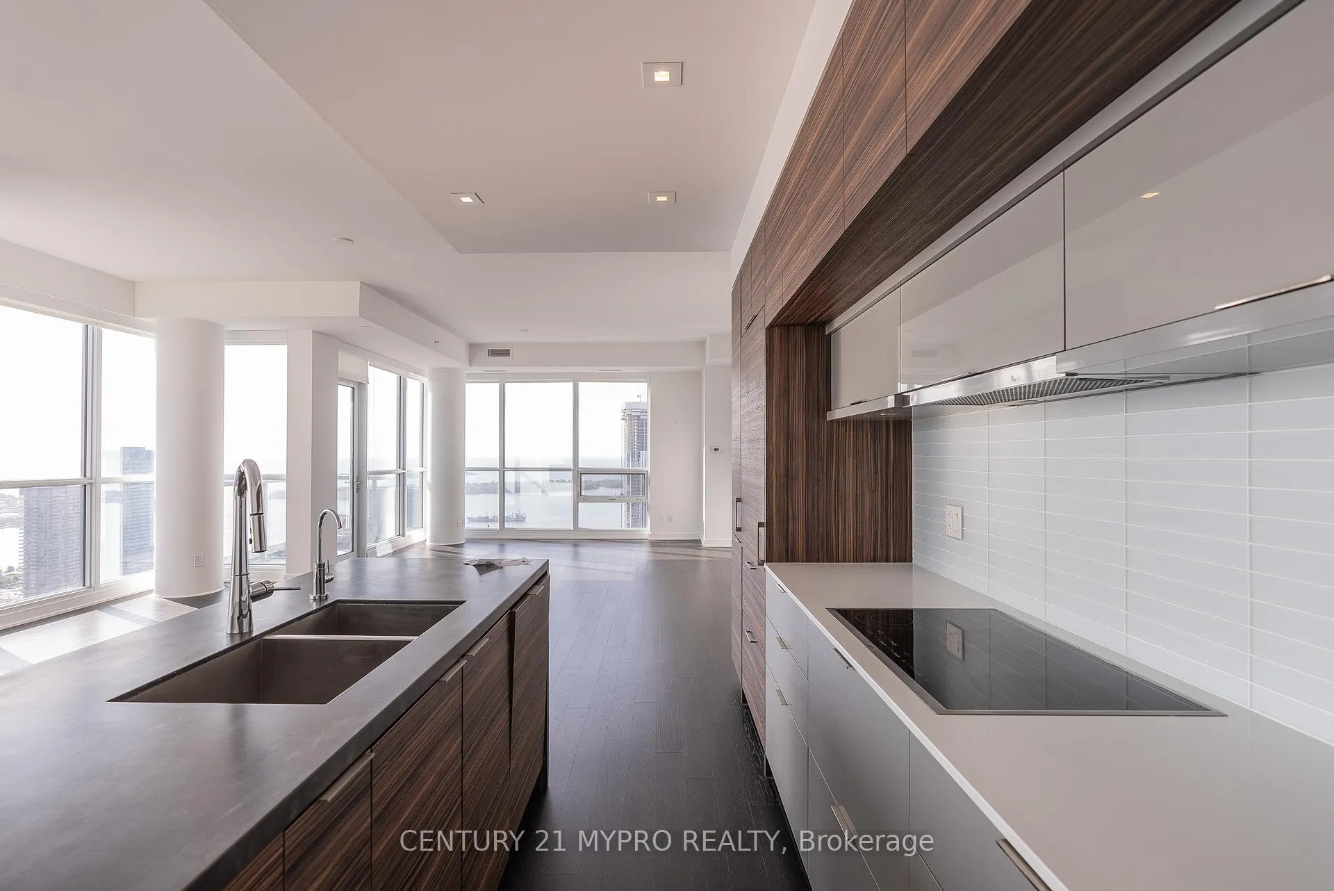Photo 9 of Unit 4706, 88 Scott Street, Toronto, Church-Yonge Corridor — HOMEH