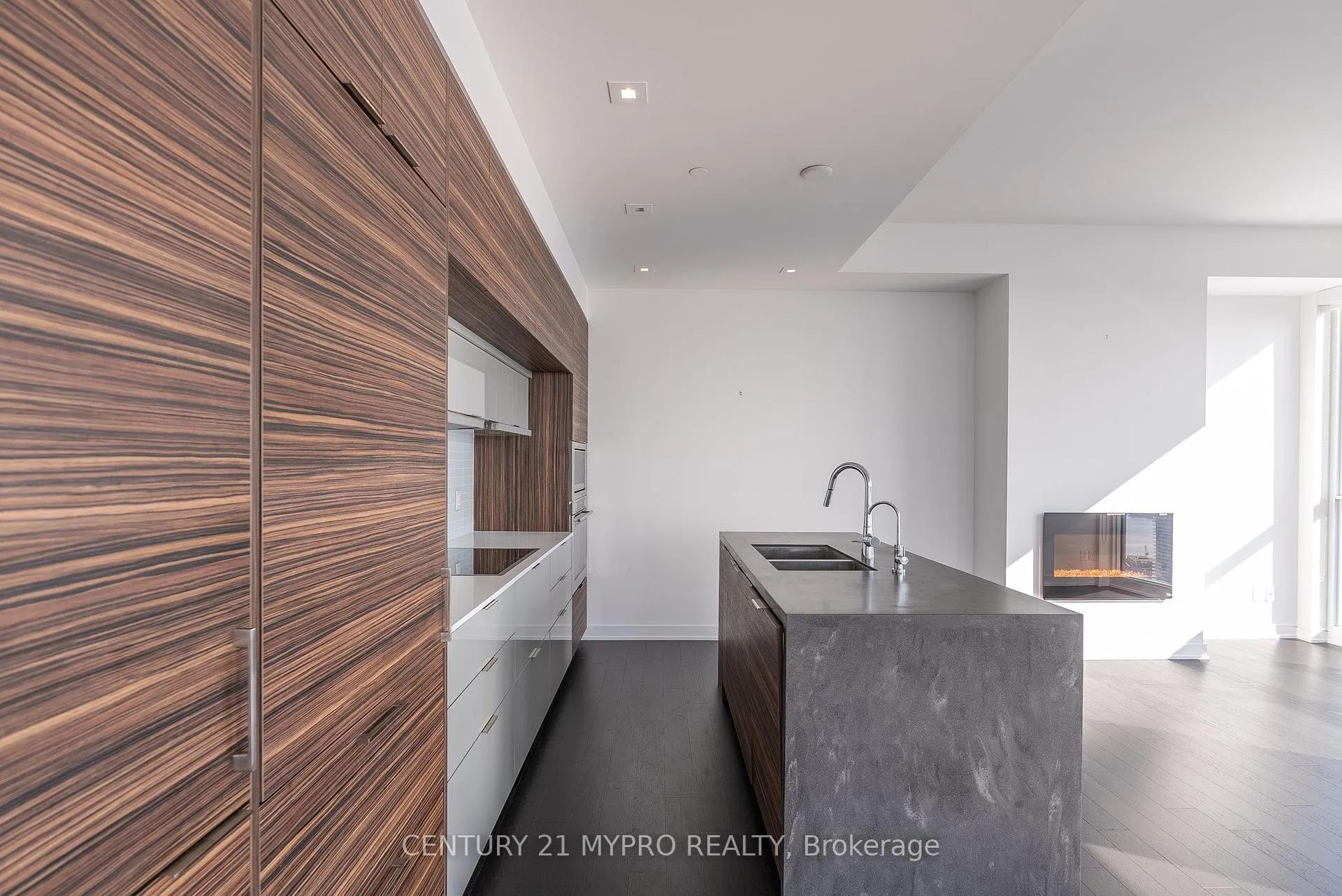 Photo 12 of Unit 4706, 88 Scott Street, Toronto, Church-Yonge Corridor — HOMEH