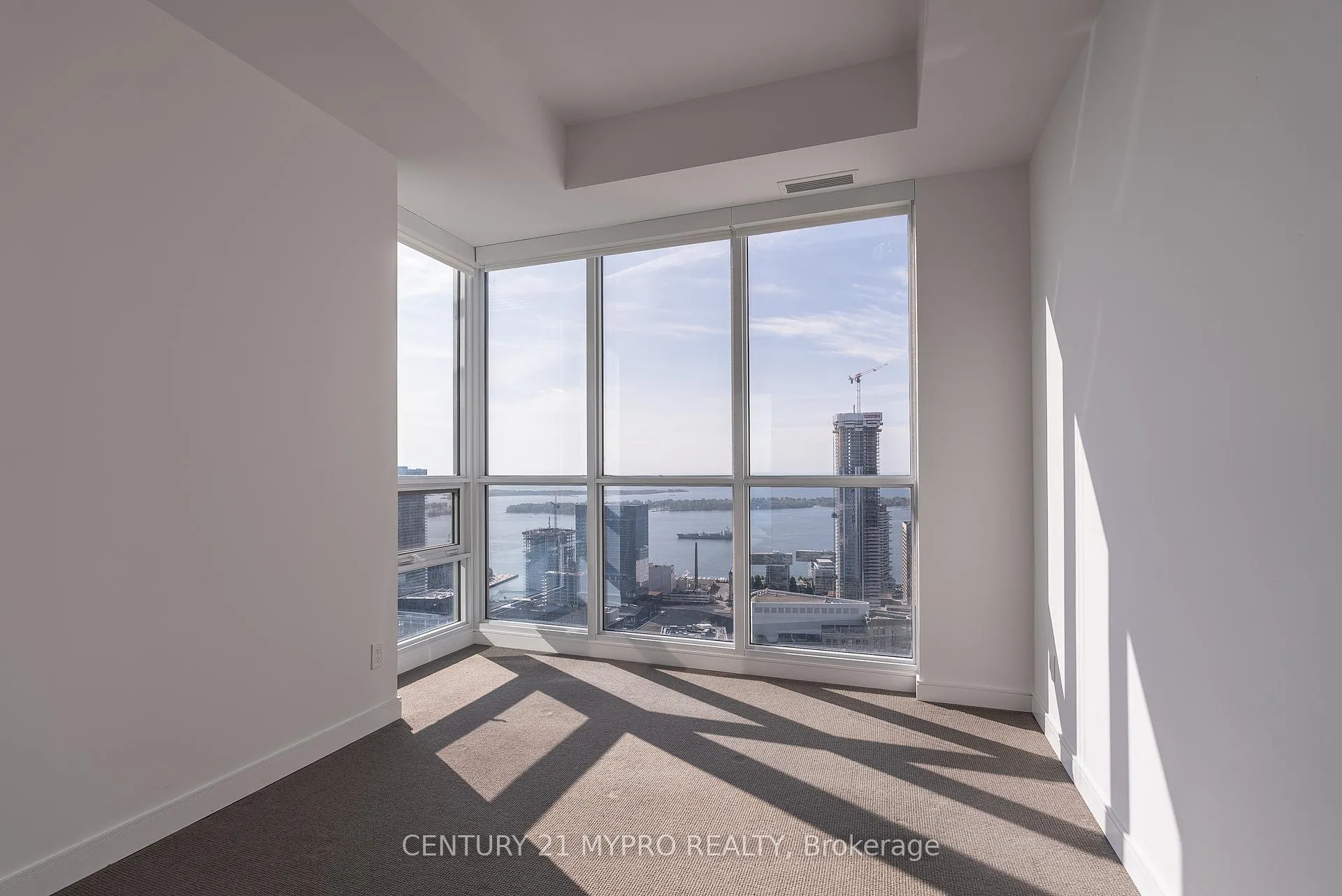 Photo 15 of Unit 4706, 88 Scott Street, Toronto, Church-Yonge Corridor — HOMEH