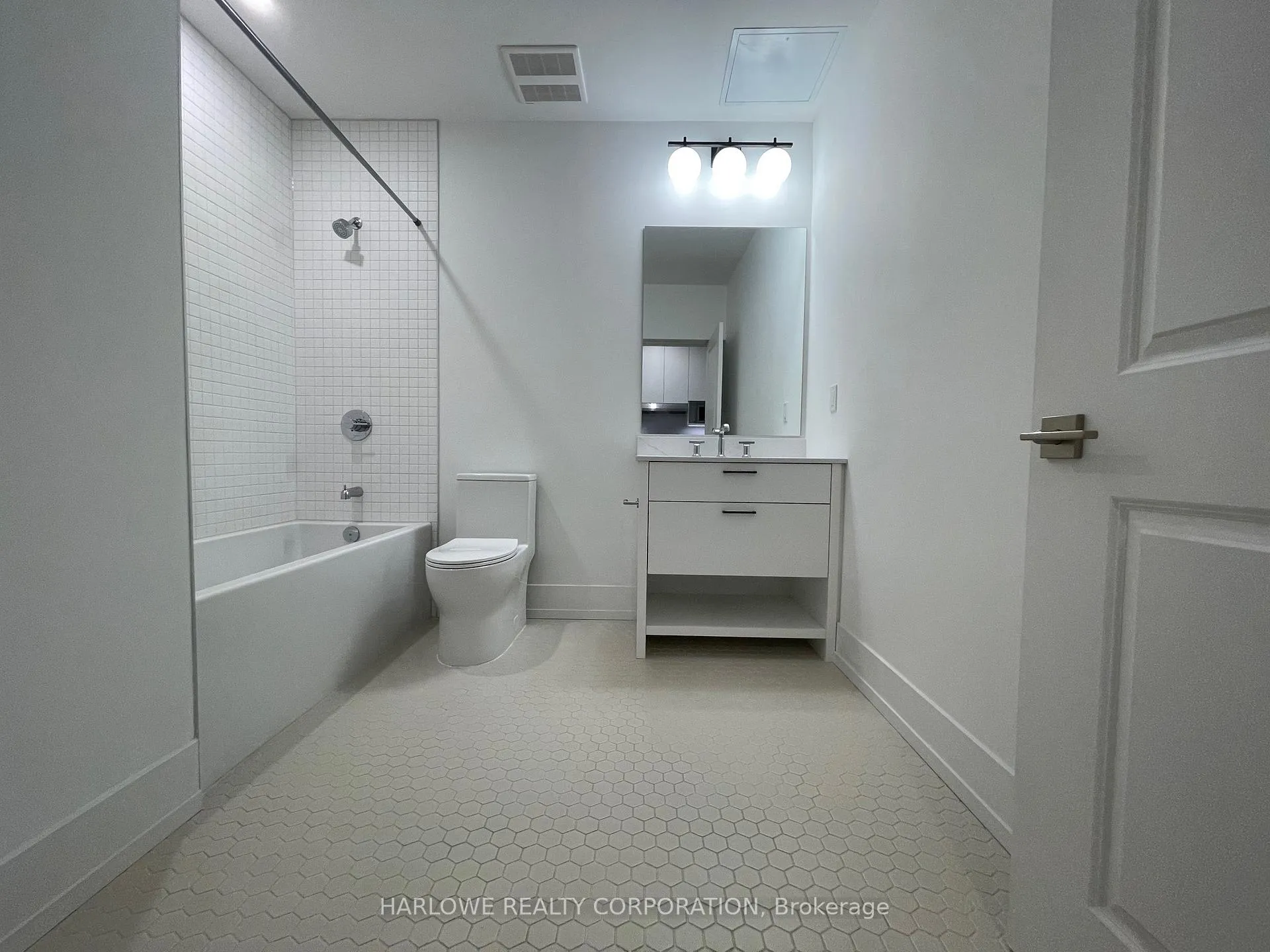 Photo 7 of Unit 206, 206 King Street W, Hamilton, Central — HOMEH
