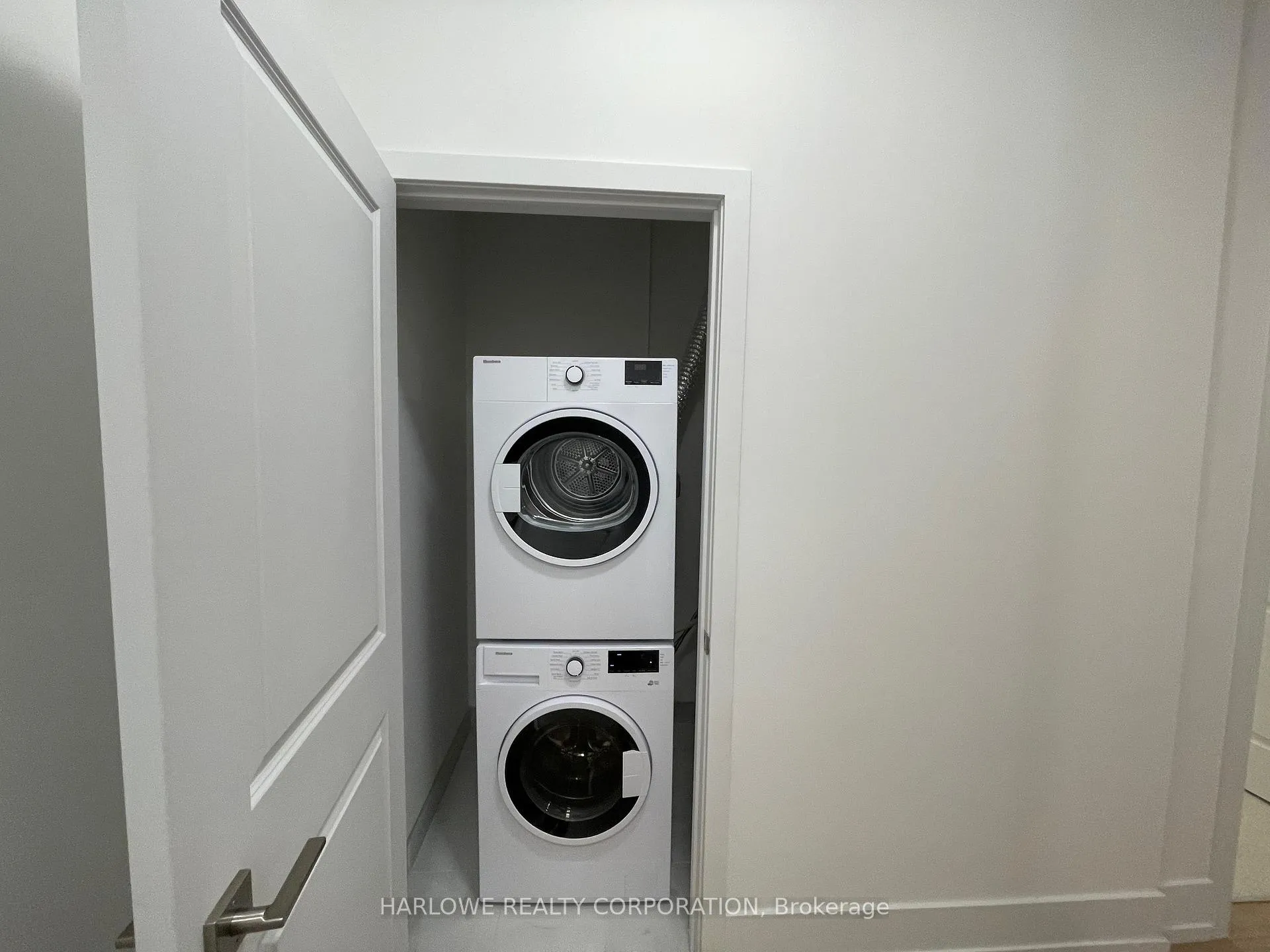Photo 8 of Unit 206, 206 King Street W, Hamilton, Central — HOMEH