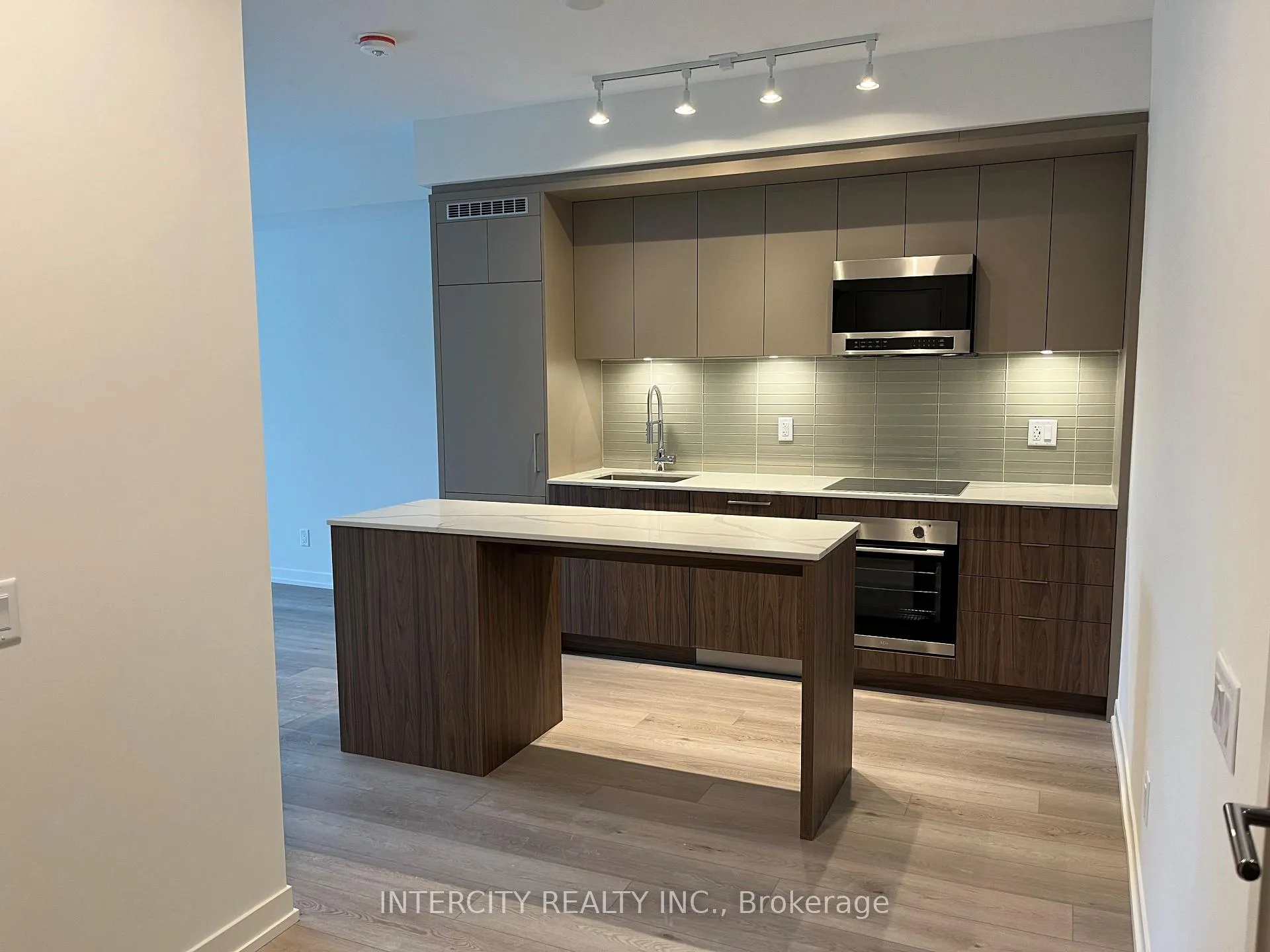 Photo 1 of Unit 202, 863 St. Clair Avenue W, Toronto, Wychwood — HOMEH
