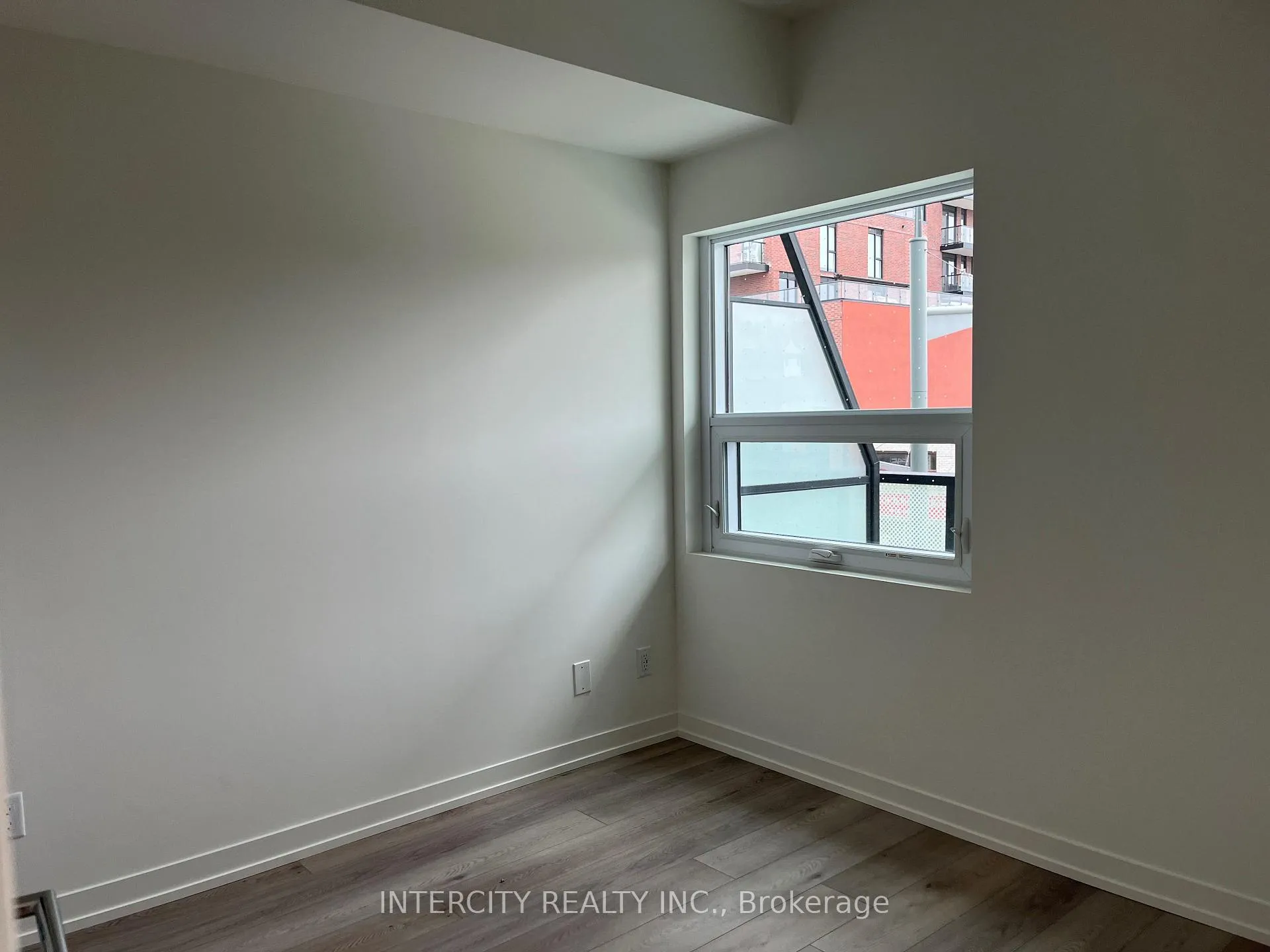 Photo 7 of Unit 202, 863 St. Clair Avenue W, Toronto, Wychwood — HOMEH