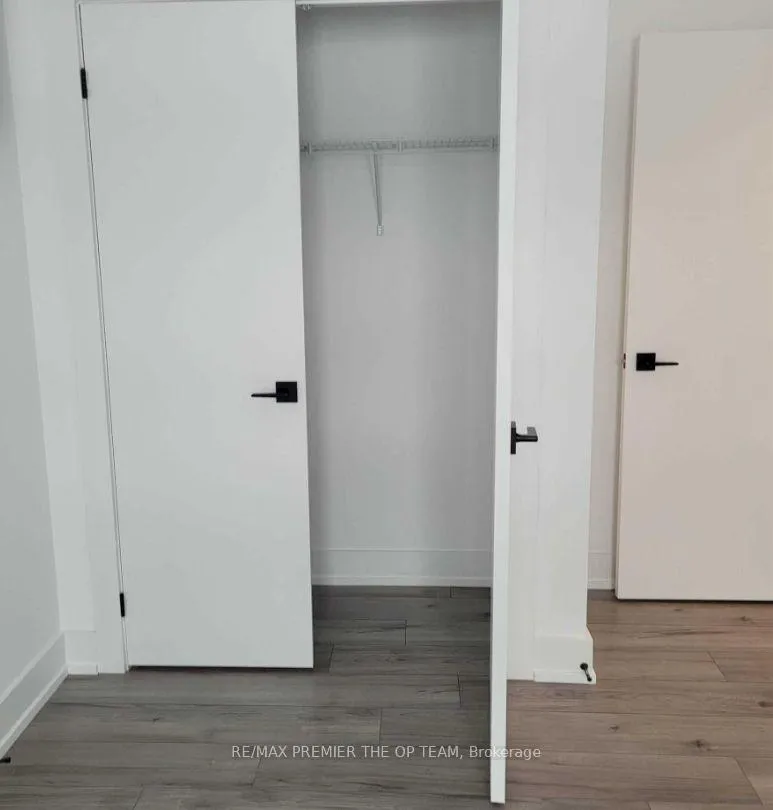 Photo 11 of Unit 218, 4 Spice Way, Barrie, Rural Barrie Southeast — HOMEH