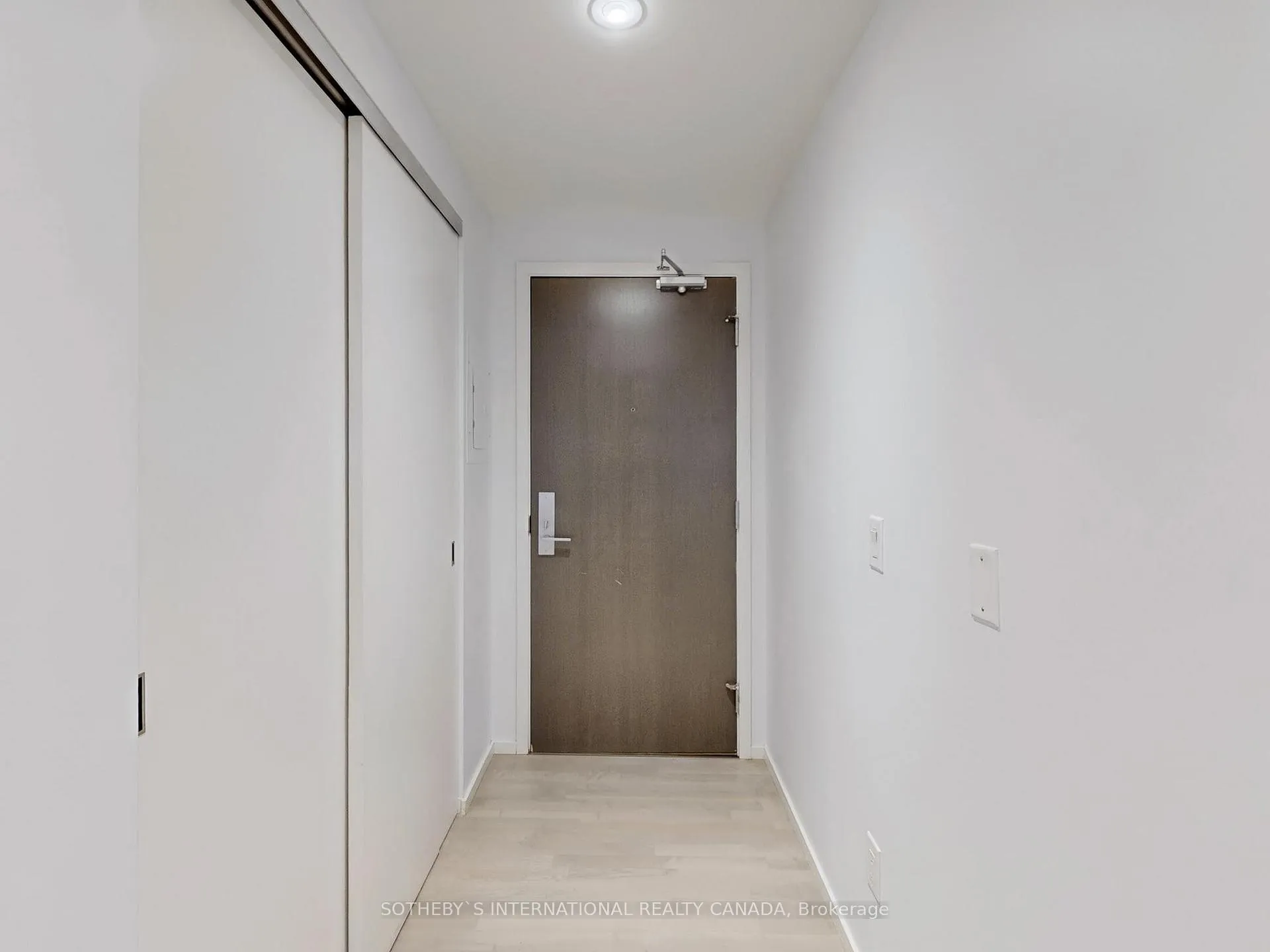 Photo 4 of Unit 3204, 101 Charles Street E, Toronto, Church-Yonge Corridor — HOMEH