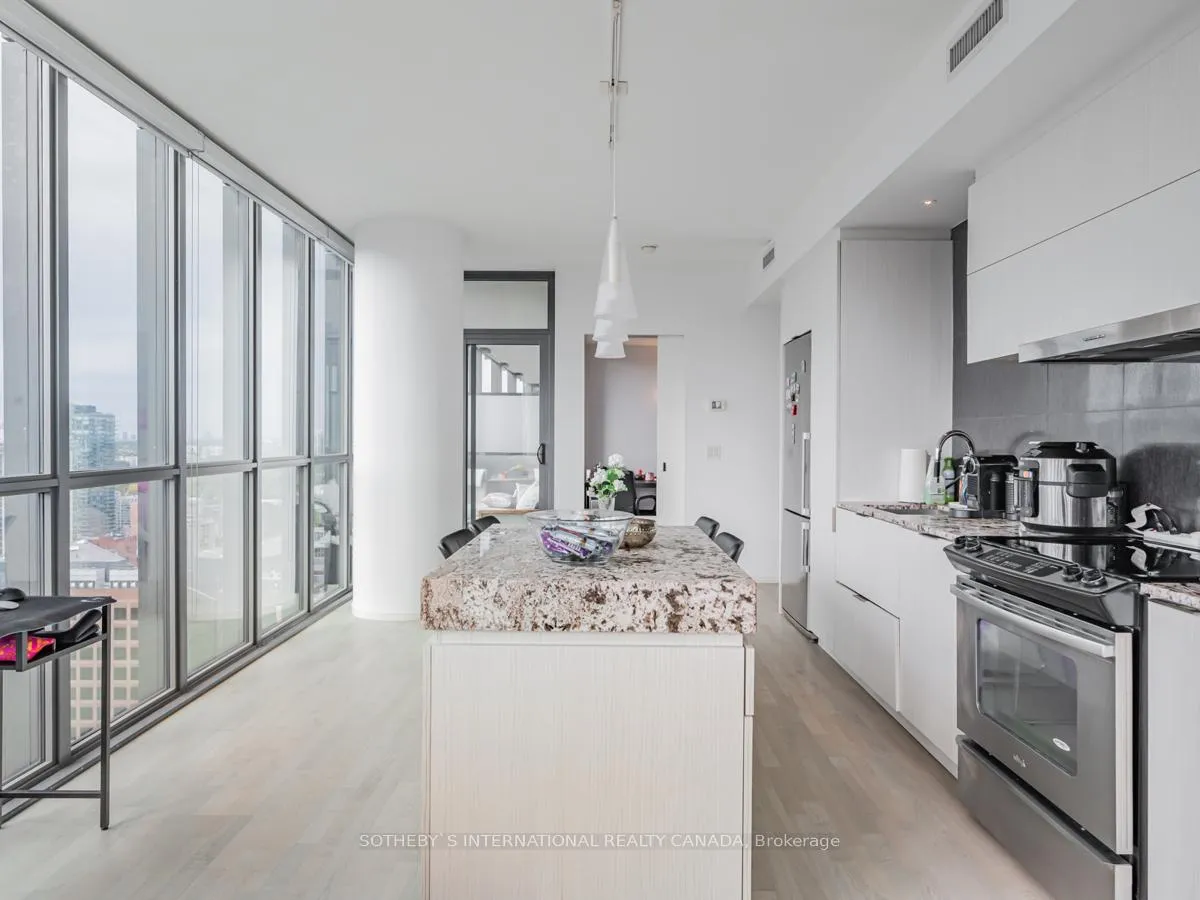 Photo 10 of Unit 3204, 101 Charles Street E, Toronto, Church-Yonge Corridor — HOMEH