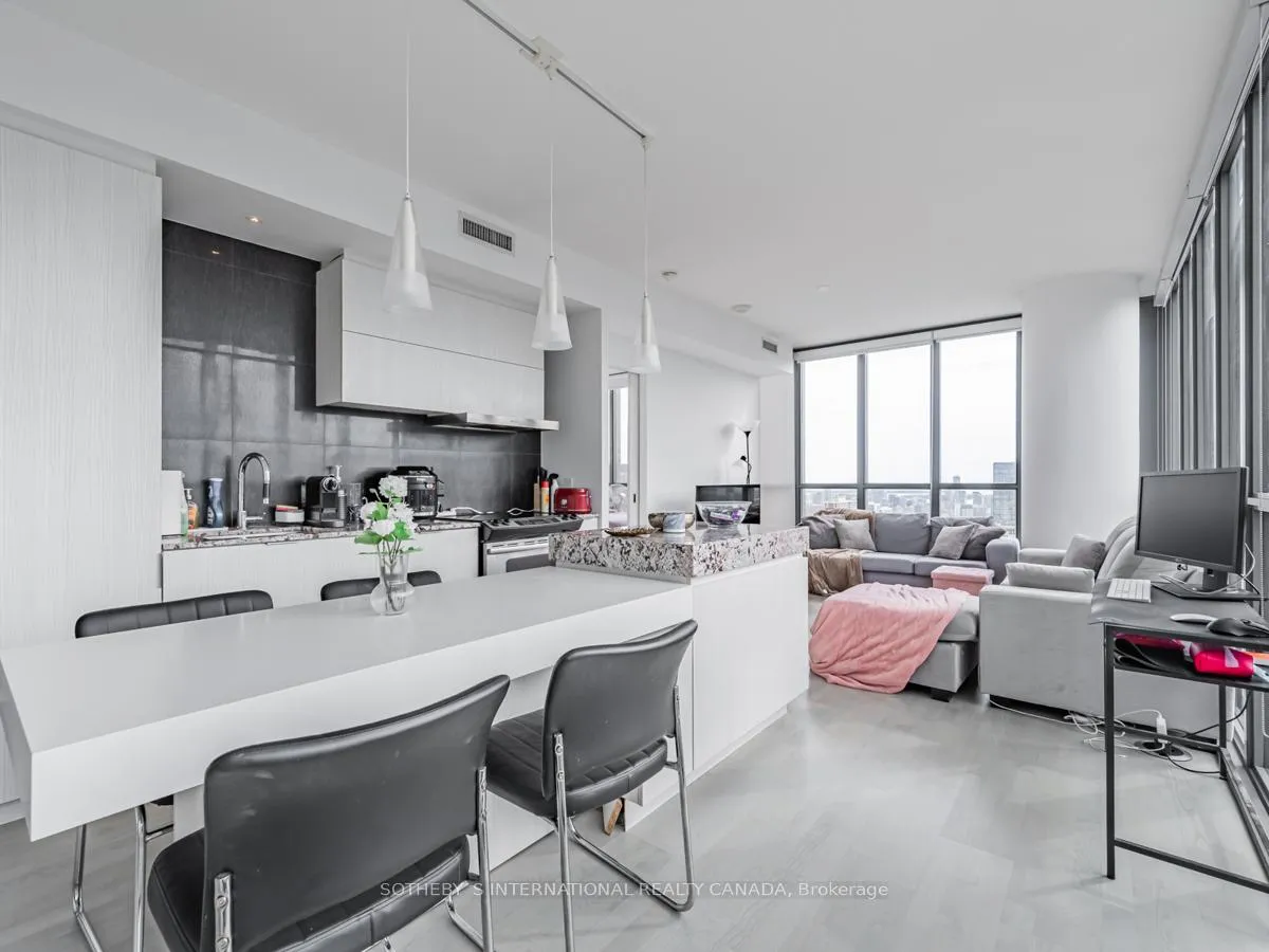 Photo 11 of Unit 3204, 101 Charles Street E, Toronto, Church-Yonge Corridor — HOMEH
