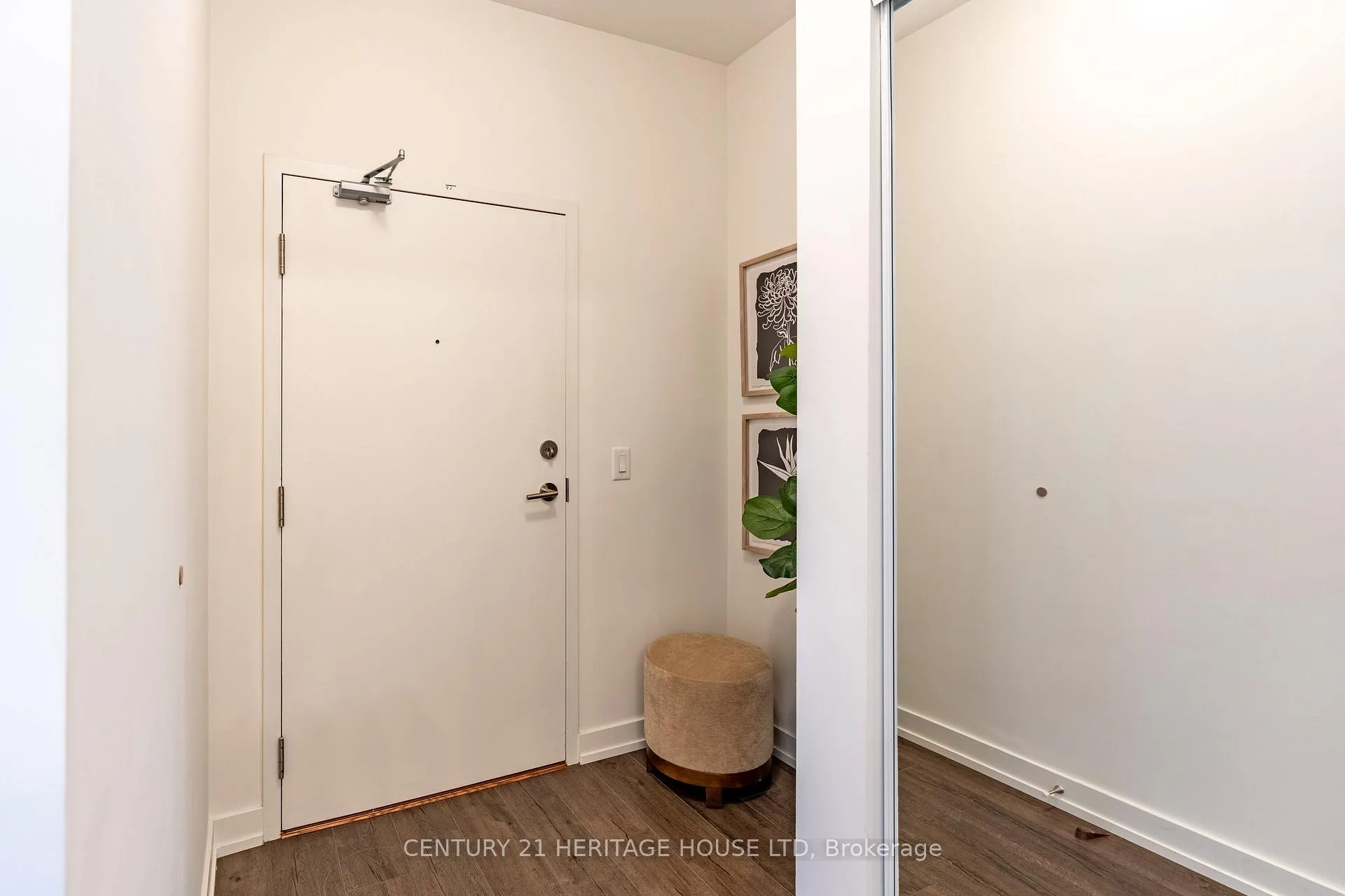 Photo 6 of Unit 512, 251 Northfield Drive E, Waterloo — HOMEH