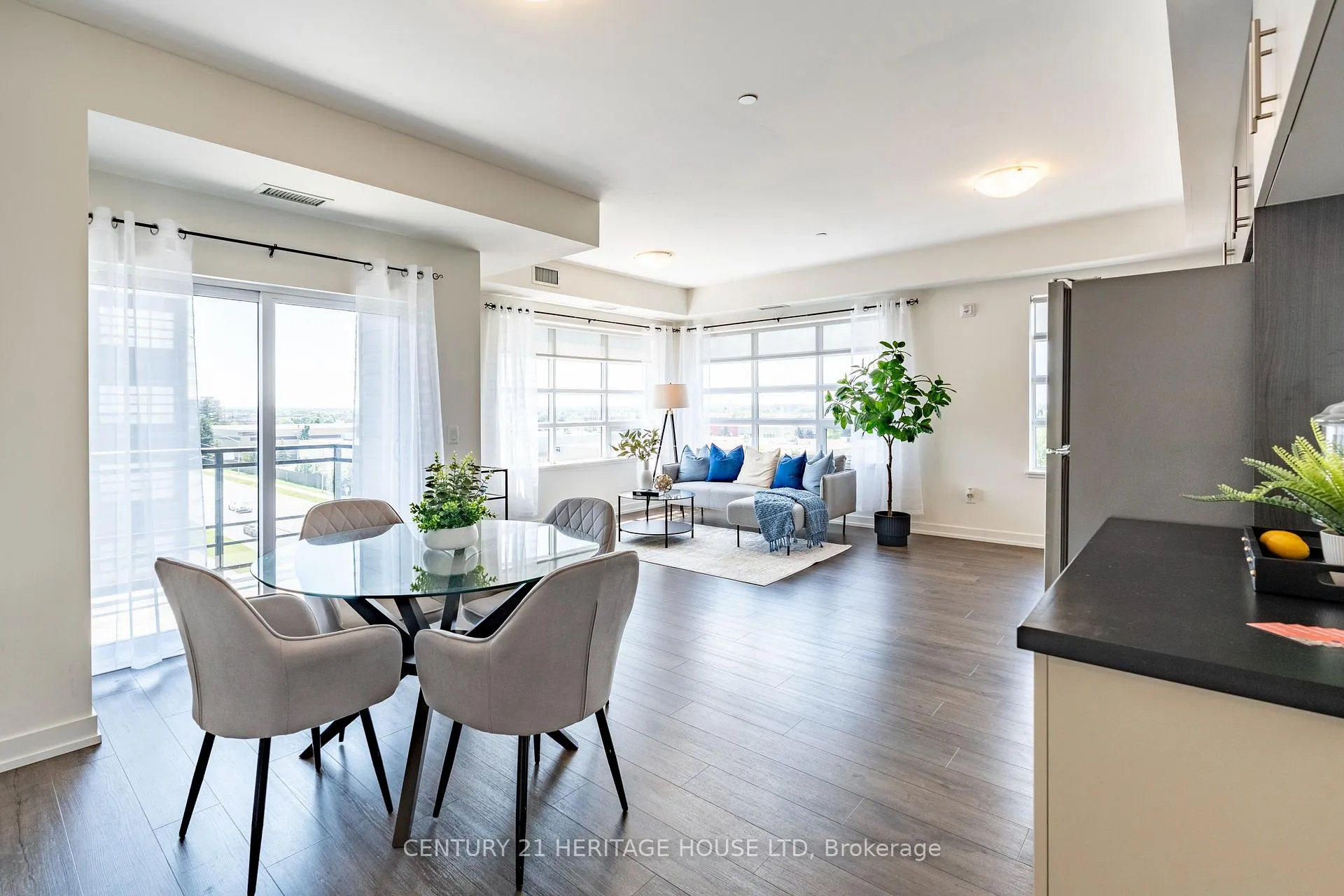 Photo 10 of Unit 512, 251 Northfield Drive E, Waterloo — HOMEH