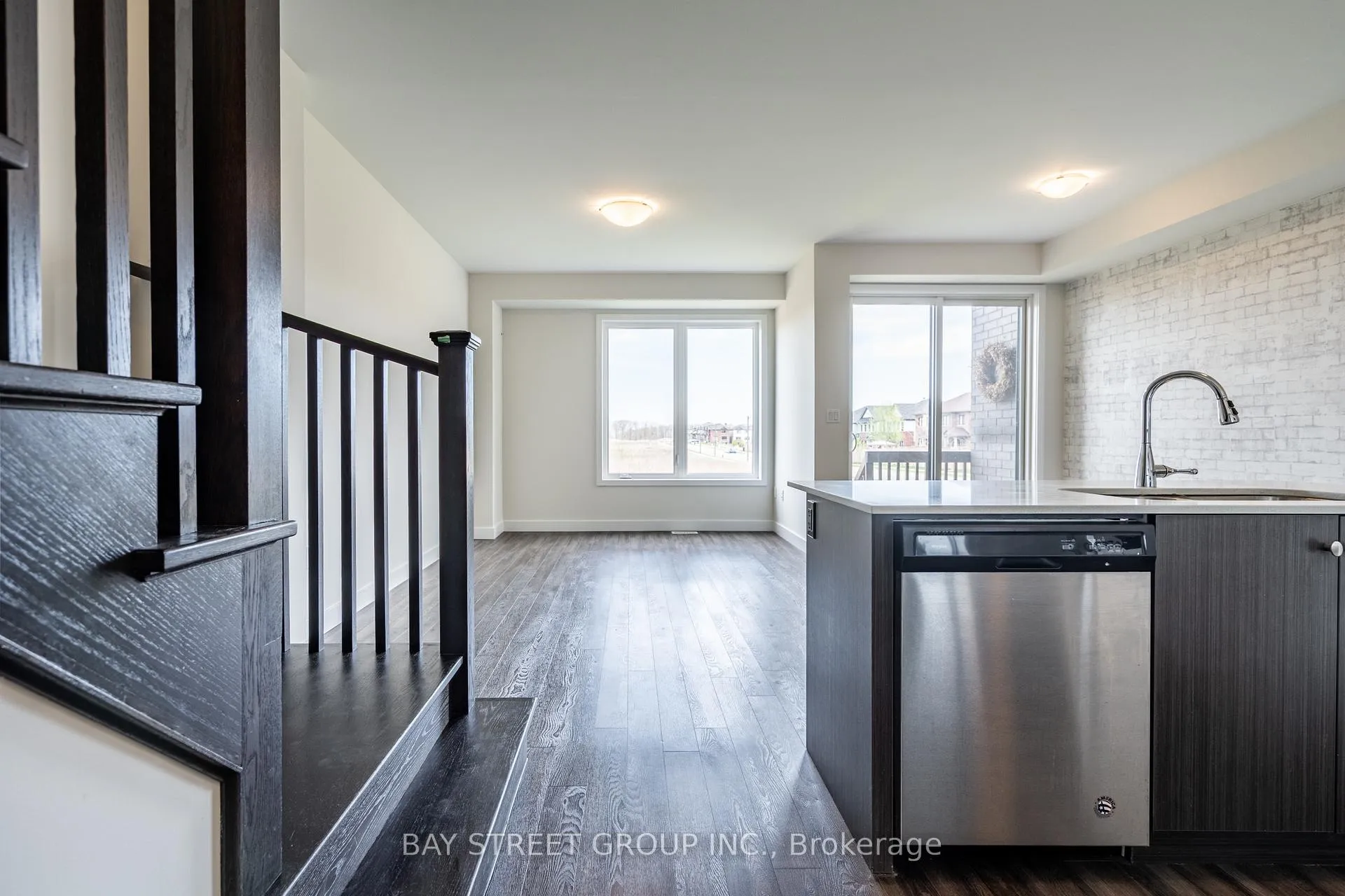 Photo 7 of 6 Bedrock Drive, Hamilton, Stoney Creek — HOMEH