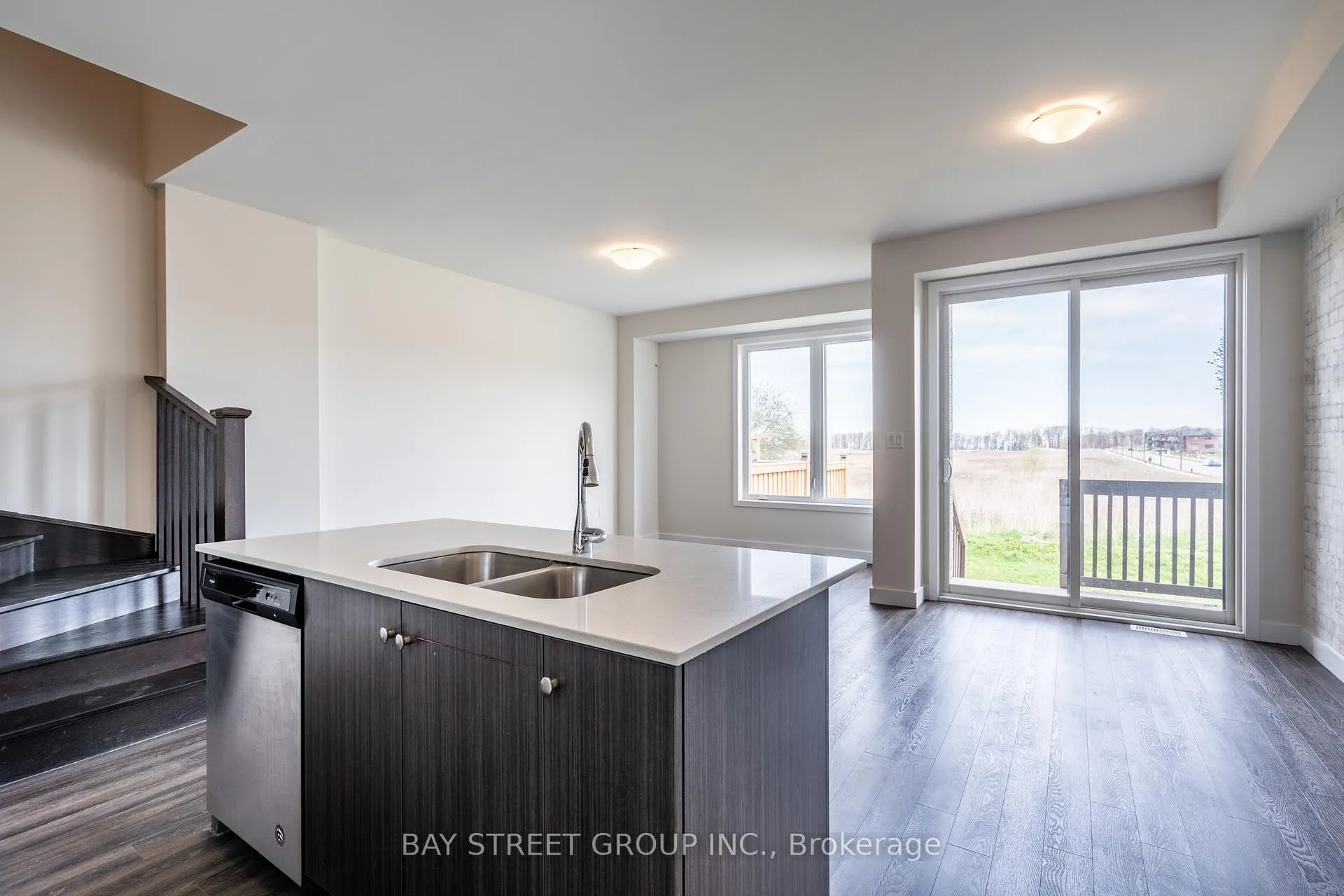 Photo 11 of 6 Bedrock Drive, Hamilton, Stoney Creek — HOMEH