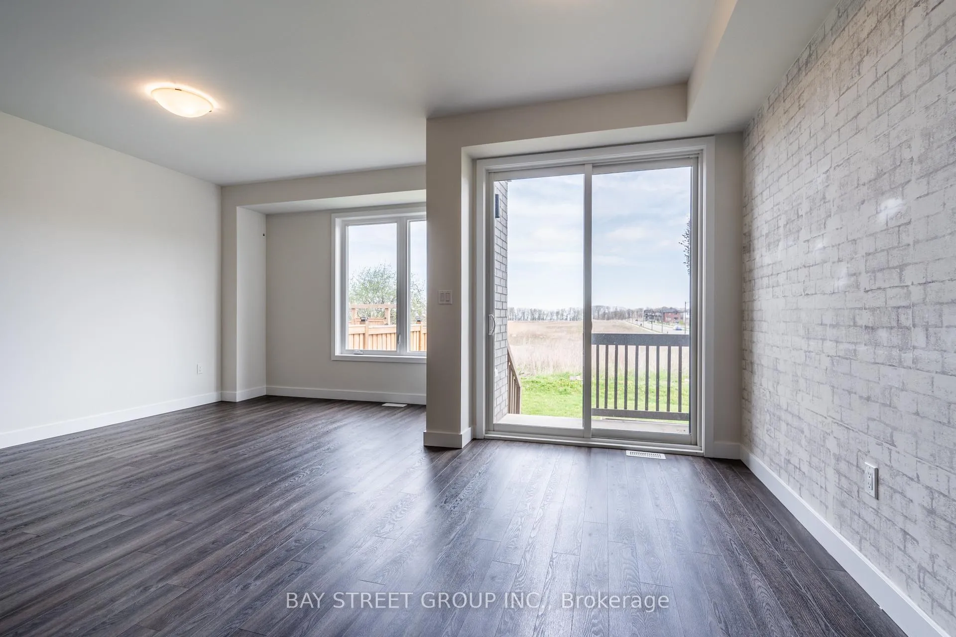 Photo 12 of 6 Bedrock Drive, Hamilton, Stoney Creek — HOMEH