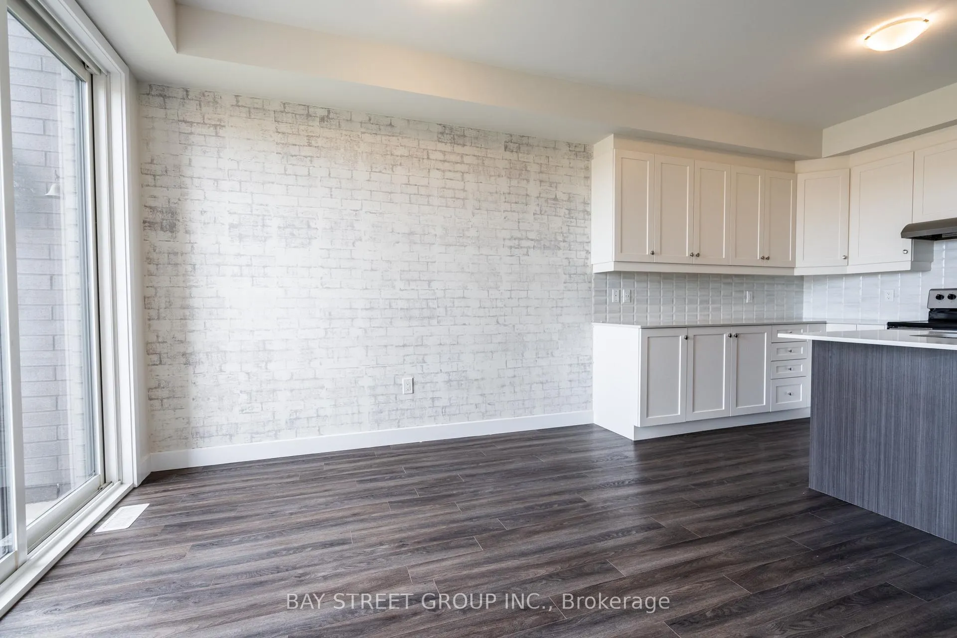 Photo 13 of 6 Bedrock Drive, Hamilton, Stoney Creek — HOMEH