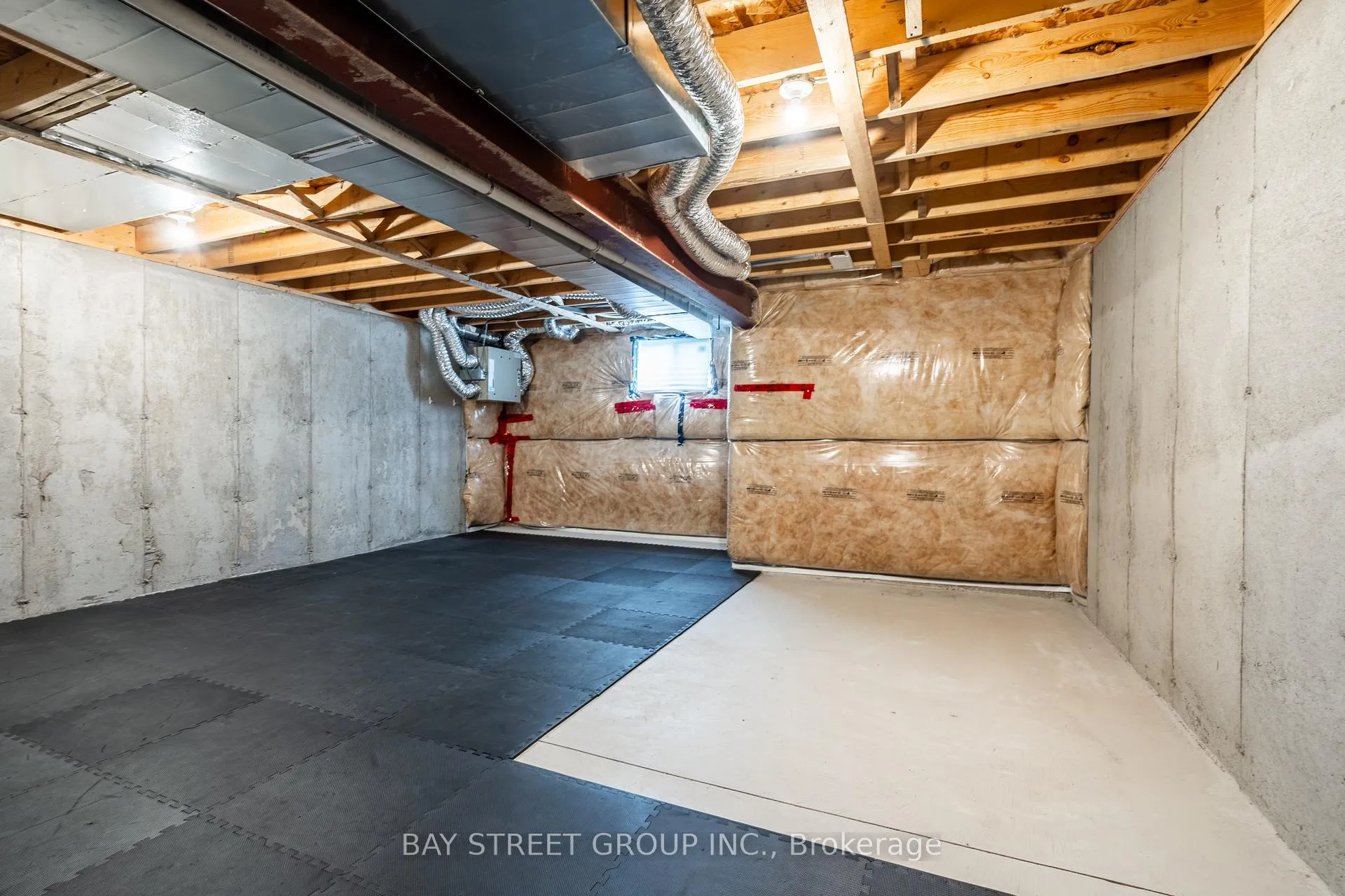 Photo 34 of 6 Bedrock Drive, Hamilton, Stoney Creek — HOMEH