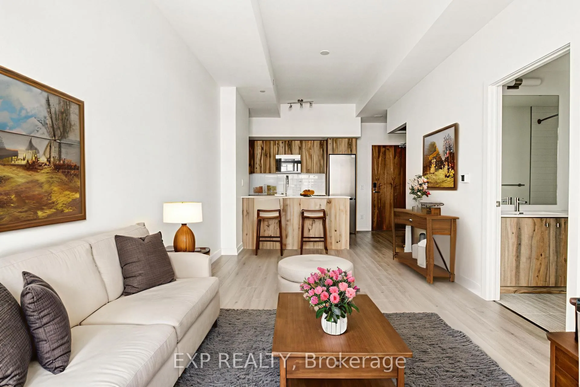 Photo 4 of Unit 207, 25 Wellington Street S, Kitchener — HOMEH