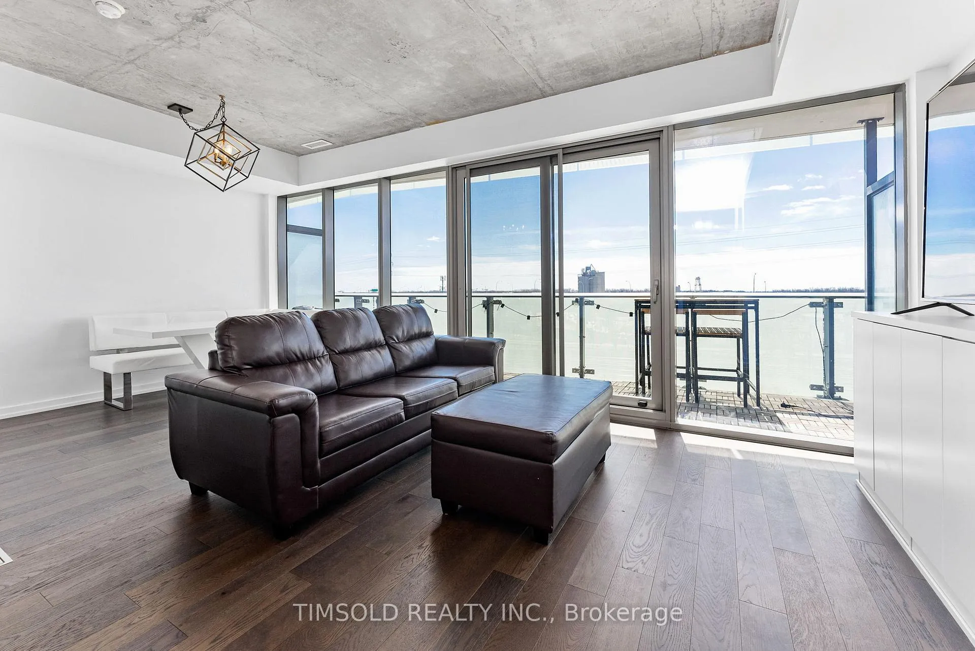 Photo 3 of Unit 508, 390 Cherry Street, Toronto, Waterfront Communities — HOMEH
