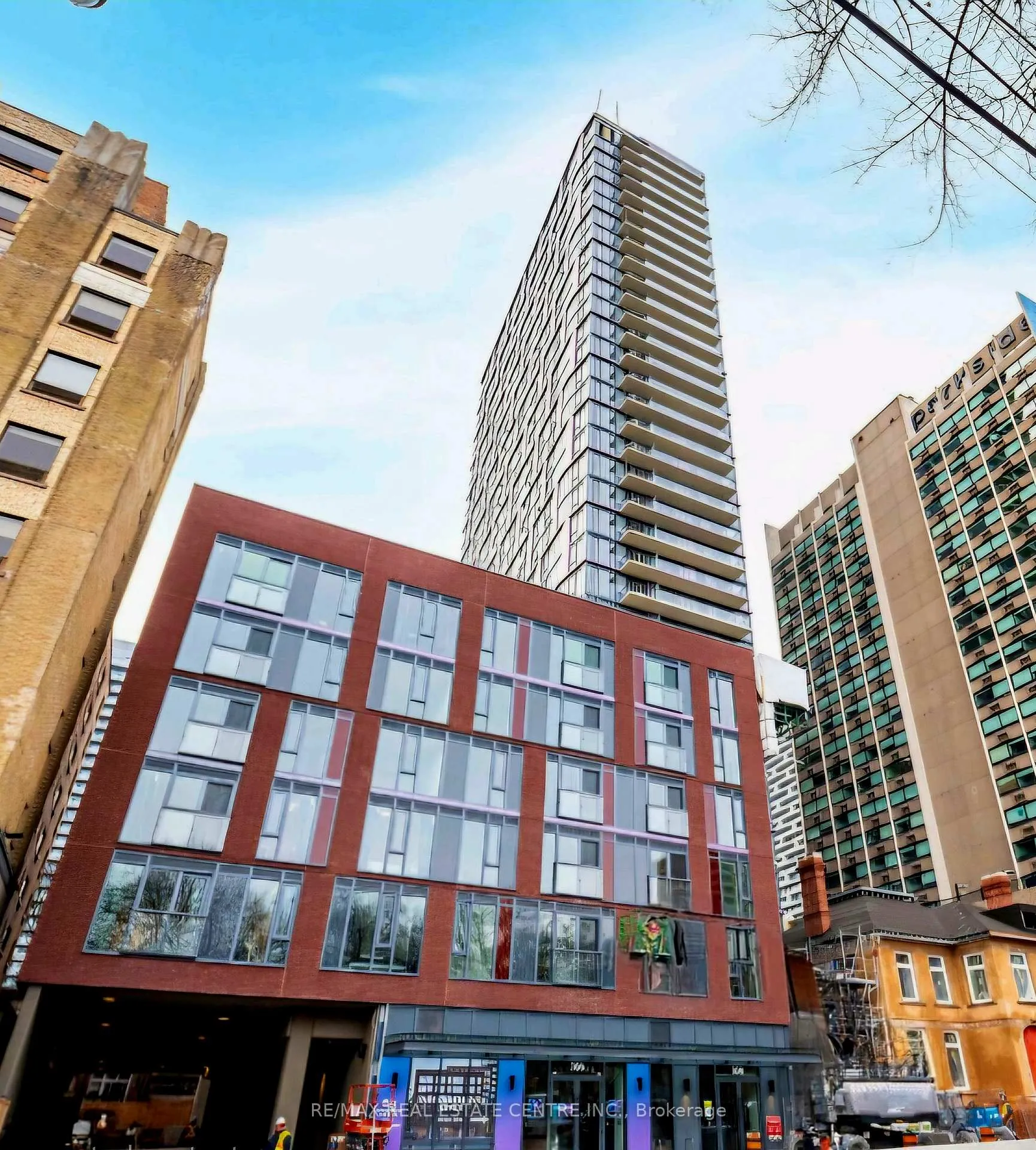 Front of Unit 1504, 308 Jarvis Street