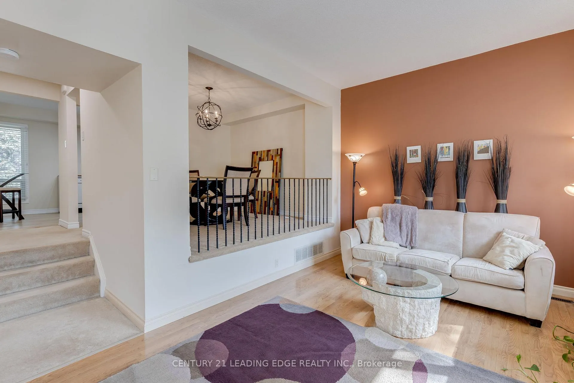 Photo 5 of 129 Poplar Crescent, Aurora, Aurora Highlands — HOMEH