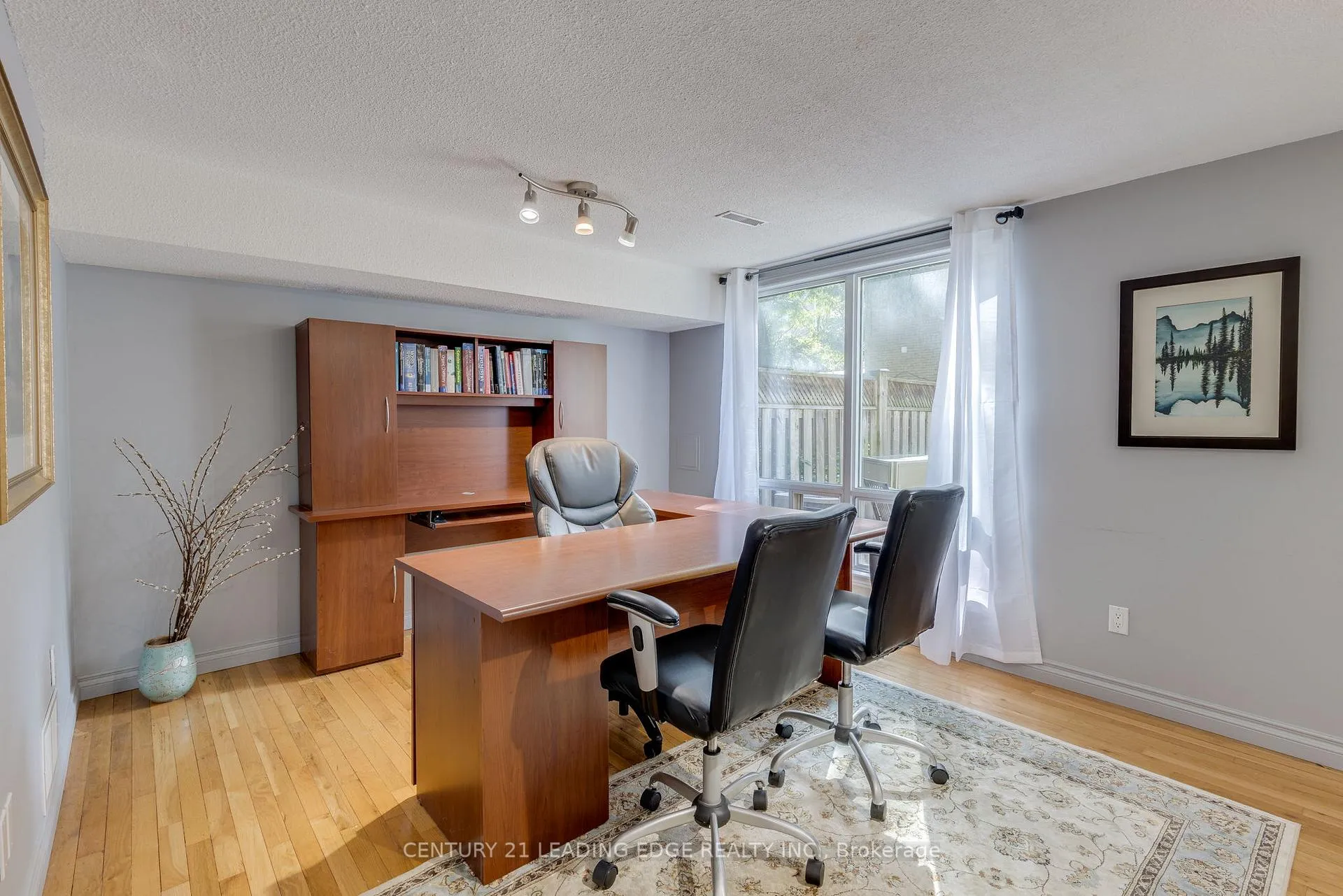Photo 23 of 129 Poplar Crescent, Aurora, Aurora Highlands — HOMEH