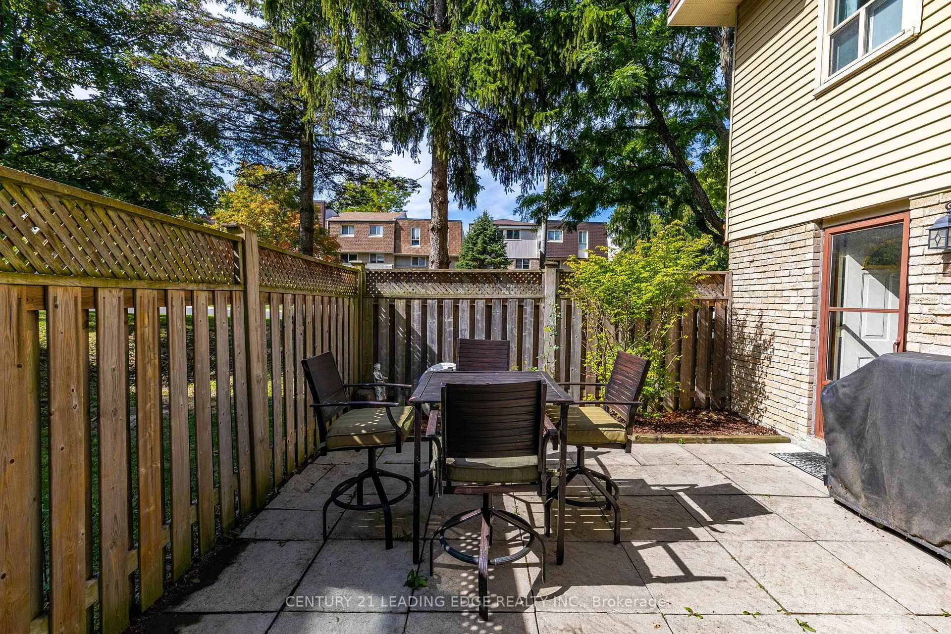 Photo 27 of 129 Poplar Crescent, Aurora, Aurora Highlands — HOMEH