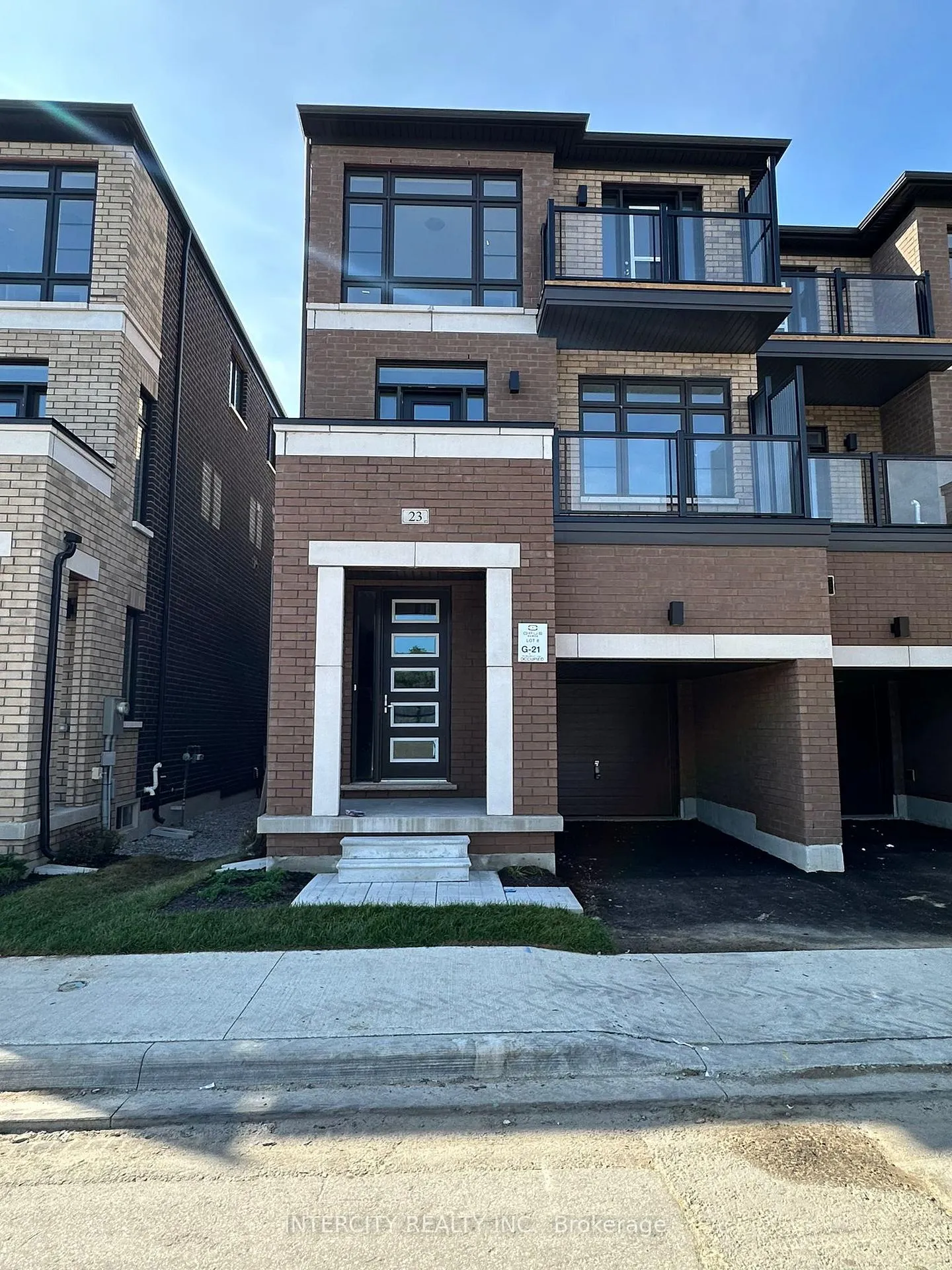 Photo 1 of 23 Bluebird Lane, Barrie, Painswick South — HOMEH
