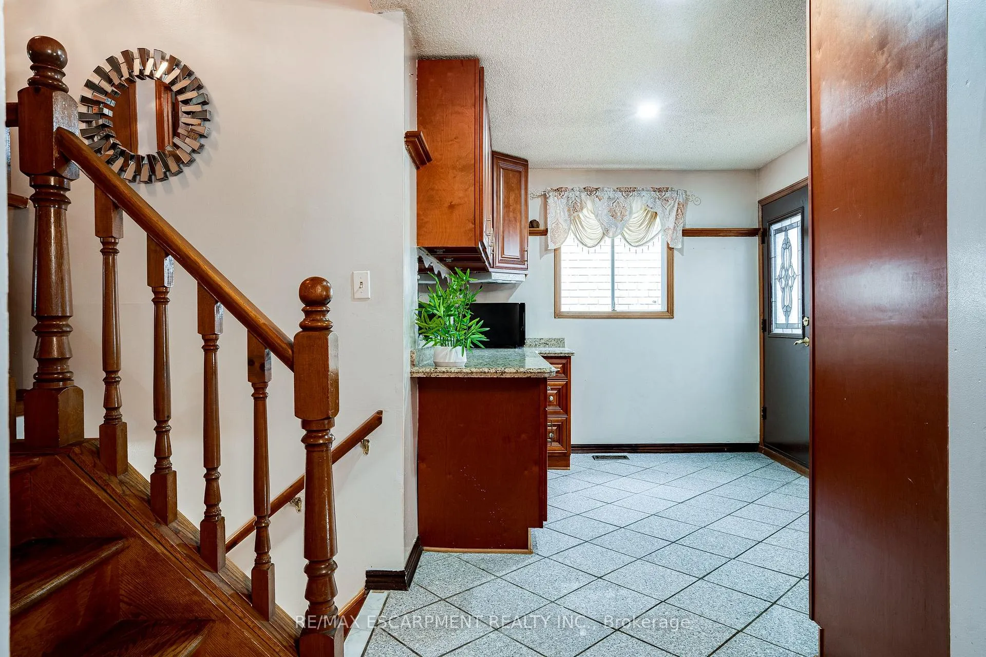 Photo 5 of 188 Clifton Downs Road, Hamilton, Gilbert — HOMEH