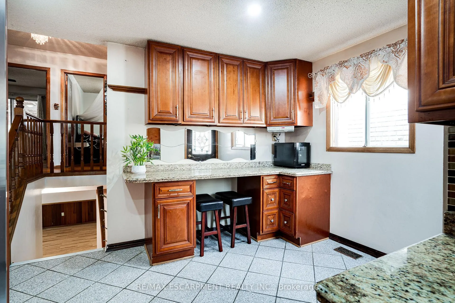 Photo 7 of 188 Clifton Downs Road, Hamilton, Gilbert — HOMEH
