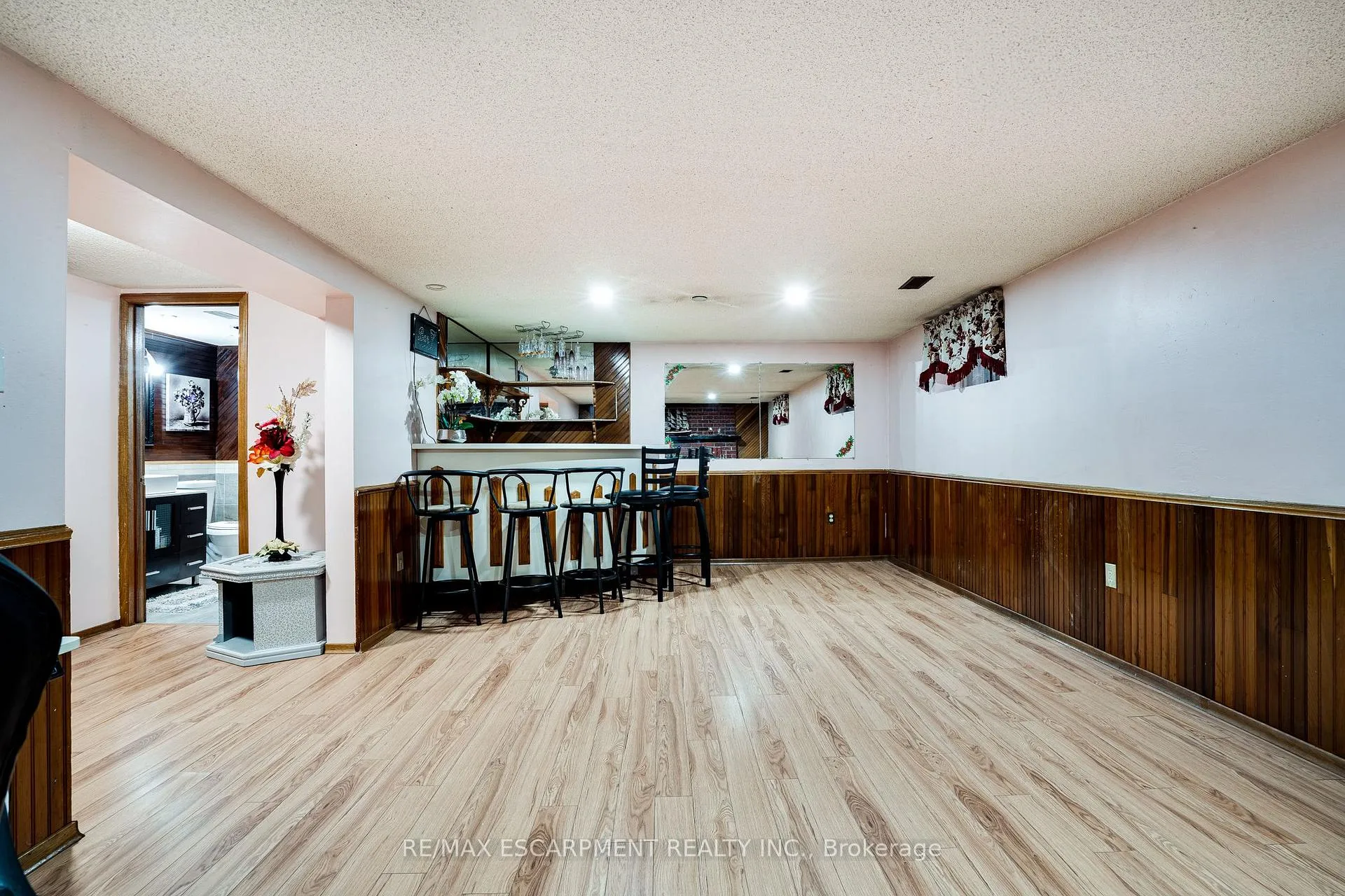 Photo 16 of 188 Clifton Downs Road, Hamilton, Gilbert — HOMEH