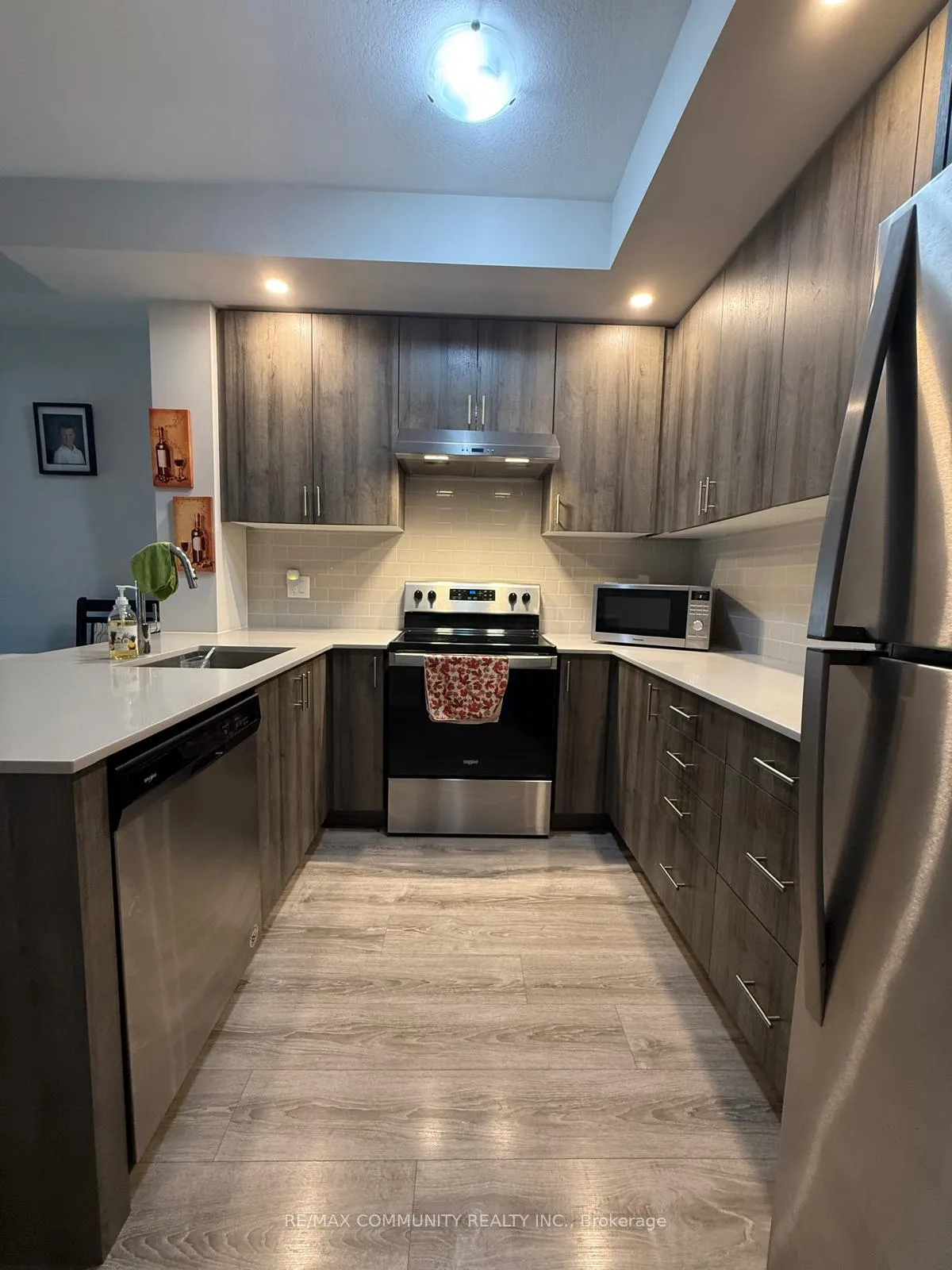 Photo 8 of Unit 419, 121 Highway 8, Hamilton, Stoney Creek — HOMEH