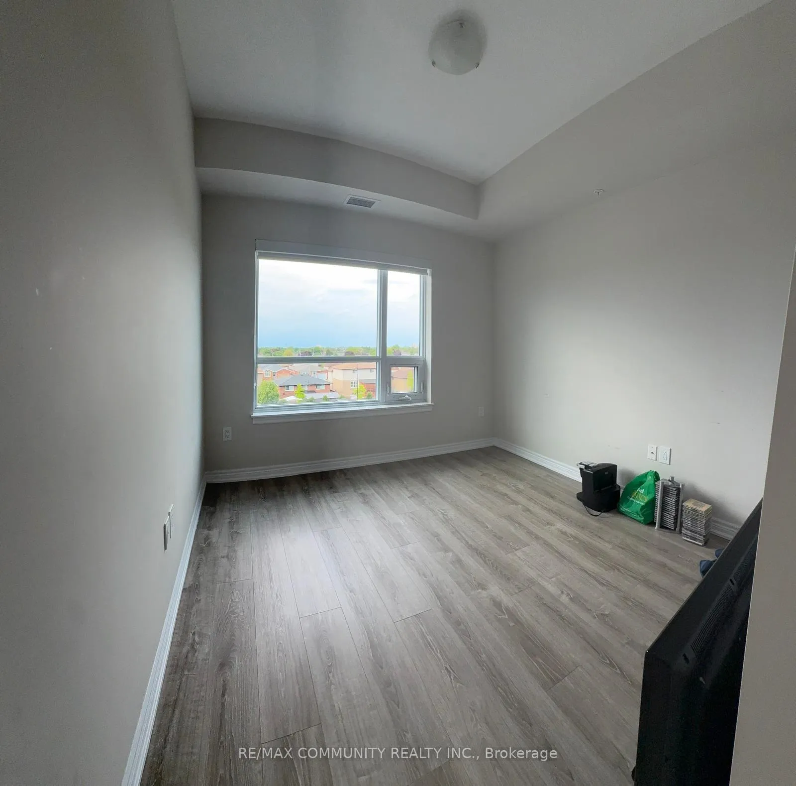 Photo 14 of Unit 419, 121 Highway 8, Hamilton, Stoney Creek — HOMEH