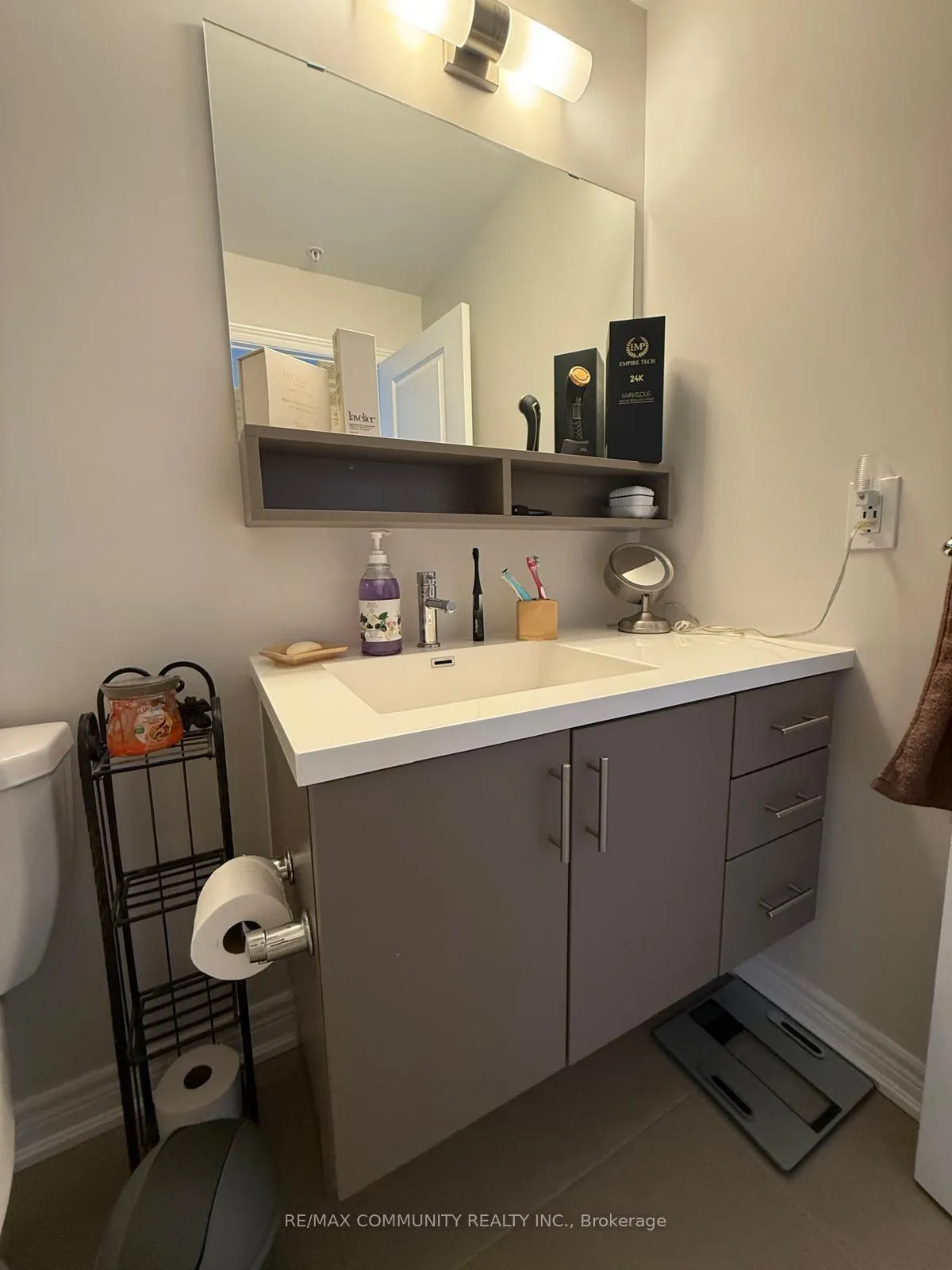 Photo 15 of Unit 419, 121 Highway 8, Hamilton, Stoney Creek — HOMEH