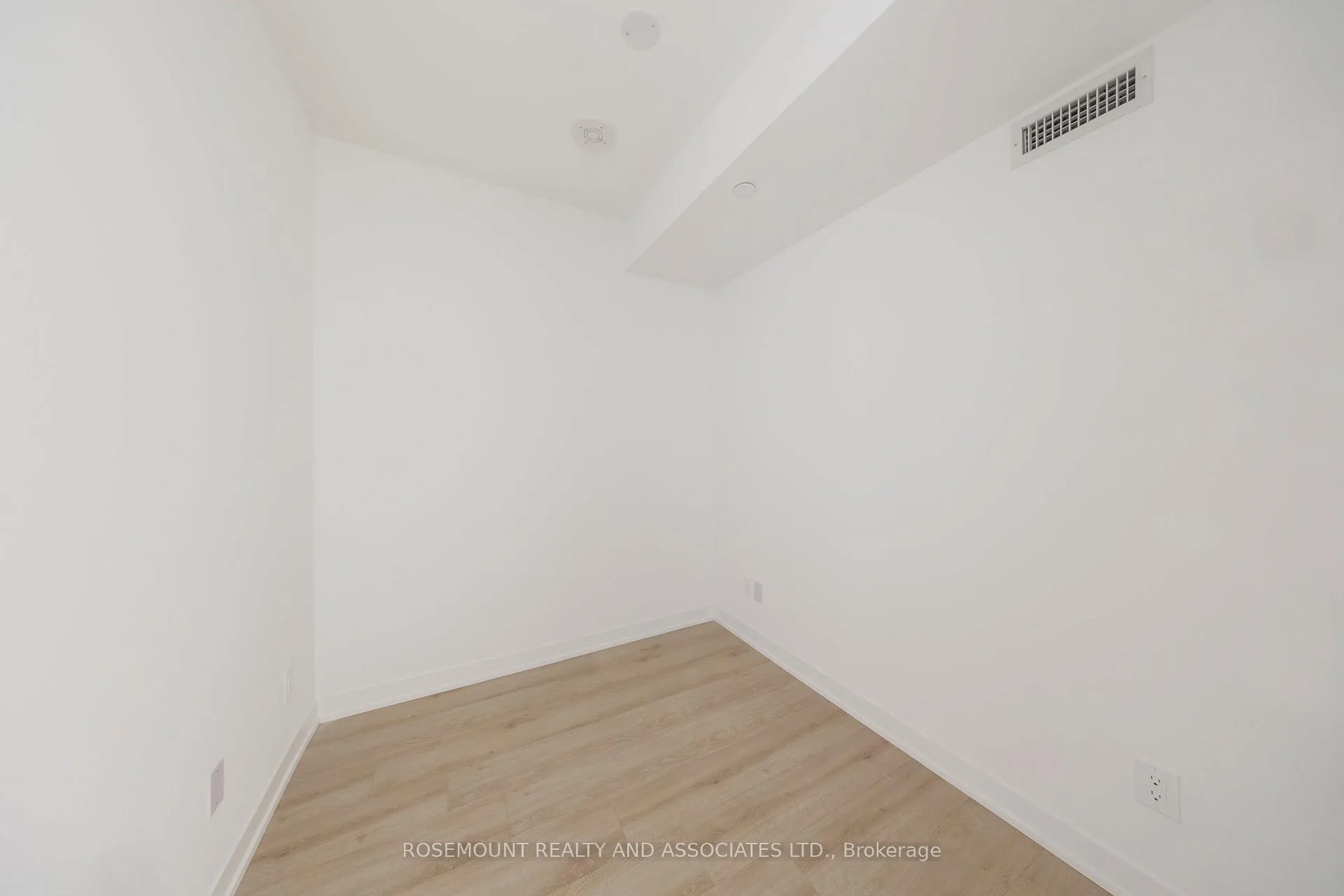 Photo 8 of Unit 5016, 319 Jarvis Street, Toronto, Moss Park — HOMEH