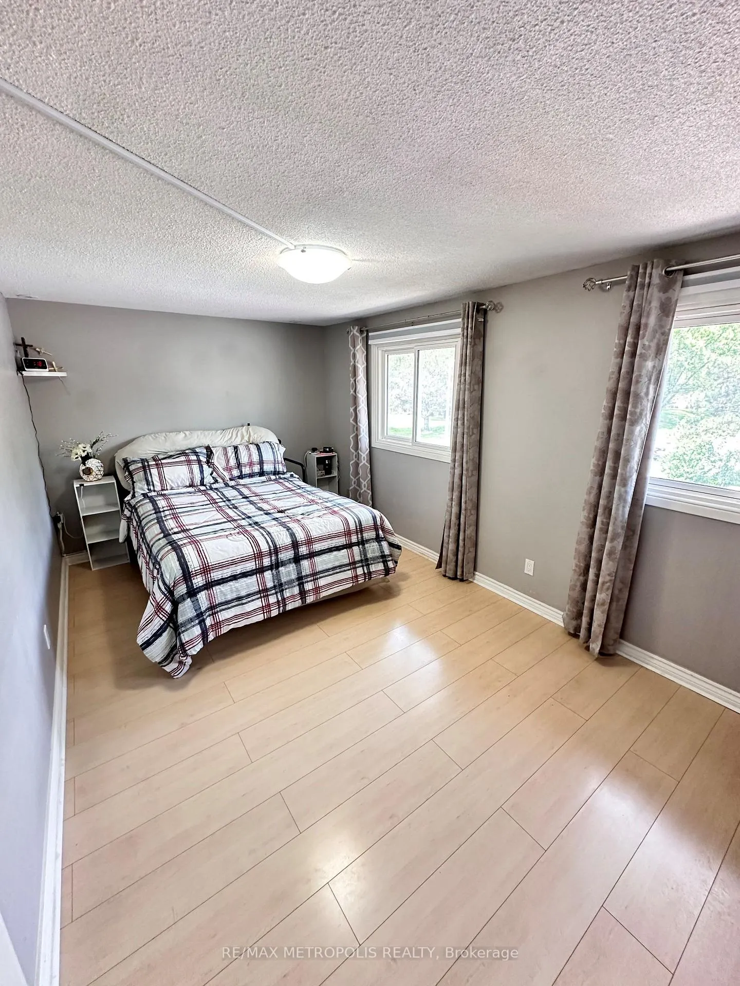 Photo 21 of Unit 2, 2994 Meadowbrook Lane, Windsor — HOMEH