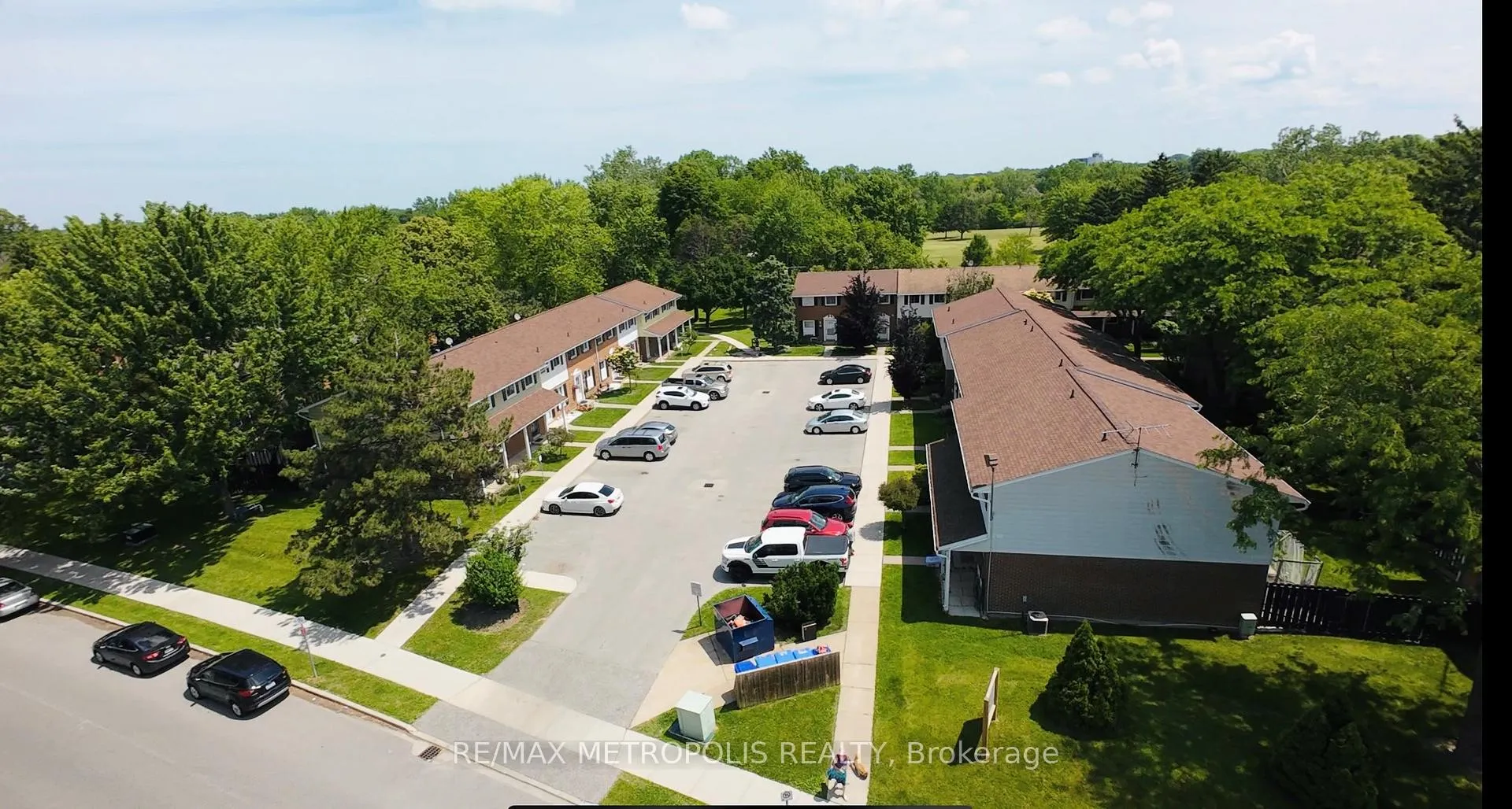 Photo 37 of Unit 2, 2994 Meadowbrook Lane, Windsor — HOMEH