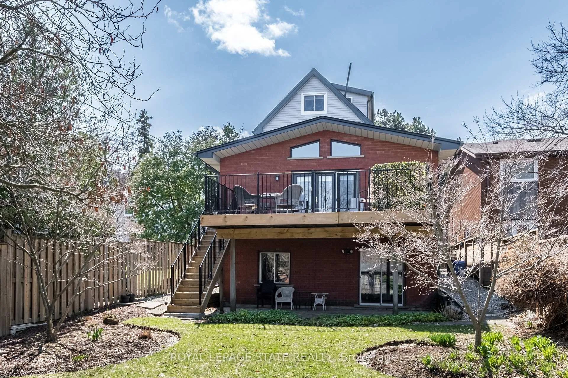 Photo 3 of 60 Hillcrest Avenue, Hamilton, Kirkendall — HOMEH