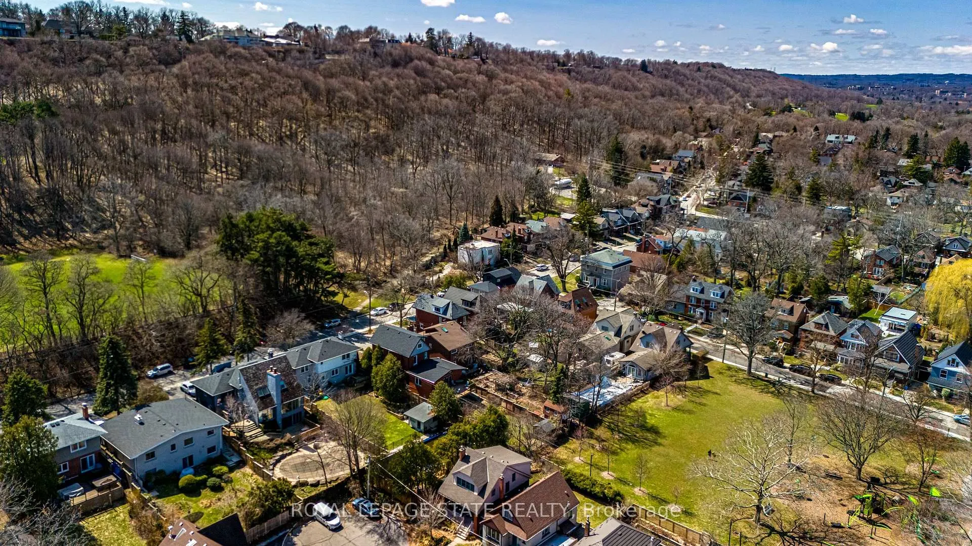 Photo 5 of 60 Hillcrest Avenue, Hamilton, Kirkendall — HOMEH