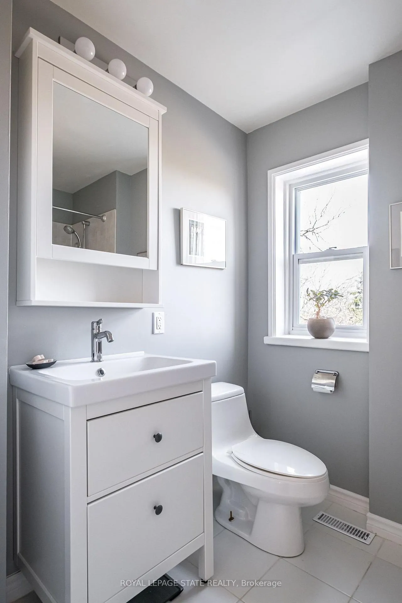 Photo 32 of 60 Hillcrest Avenue, Hamilton, Kirkendall — HOMEH
