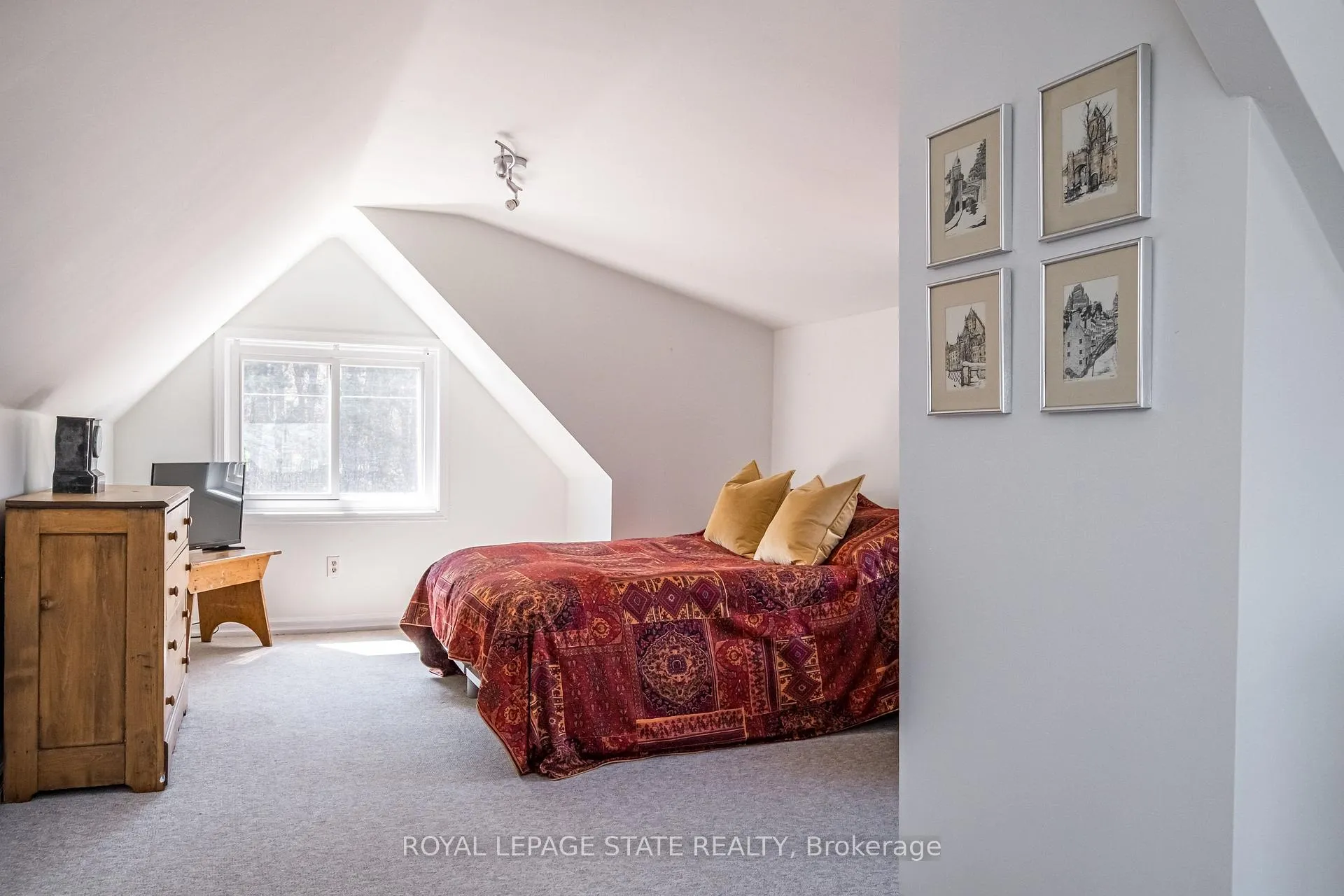 Photo 35 of 60 Hillcrest Avenue, Hamilton, Kirkendall — HOMEH